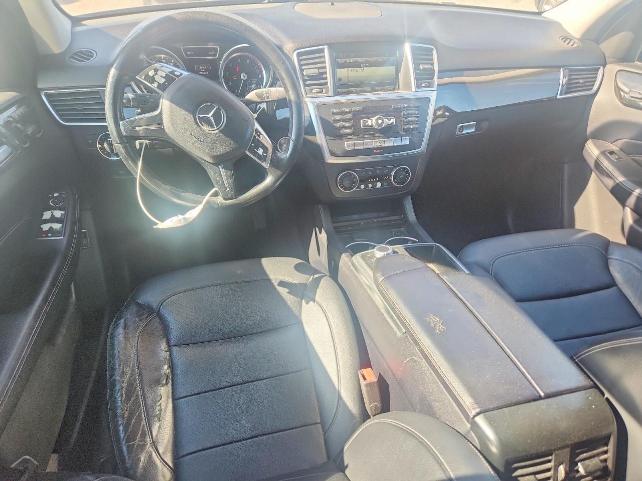2015 Mercedes-benz Ml 350 Black vin: 4JGDA5JB4FA555446