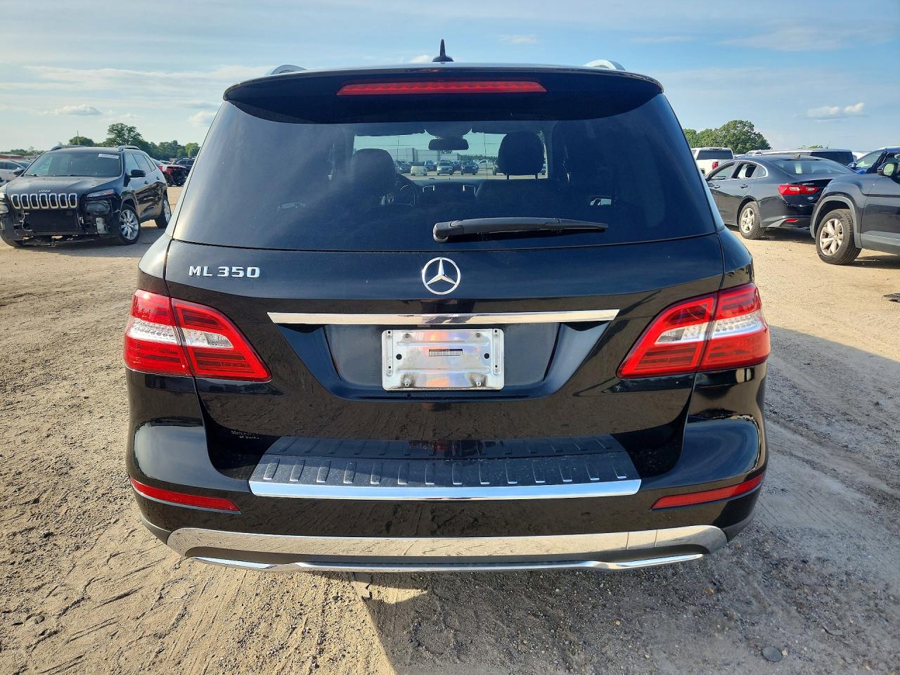 2015 Mercedes-benz Ml 350 Black vin: 4JGDA5JB4FA555446
