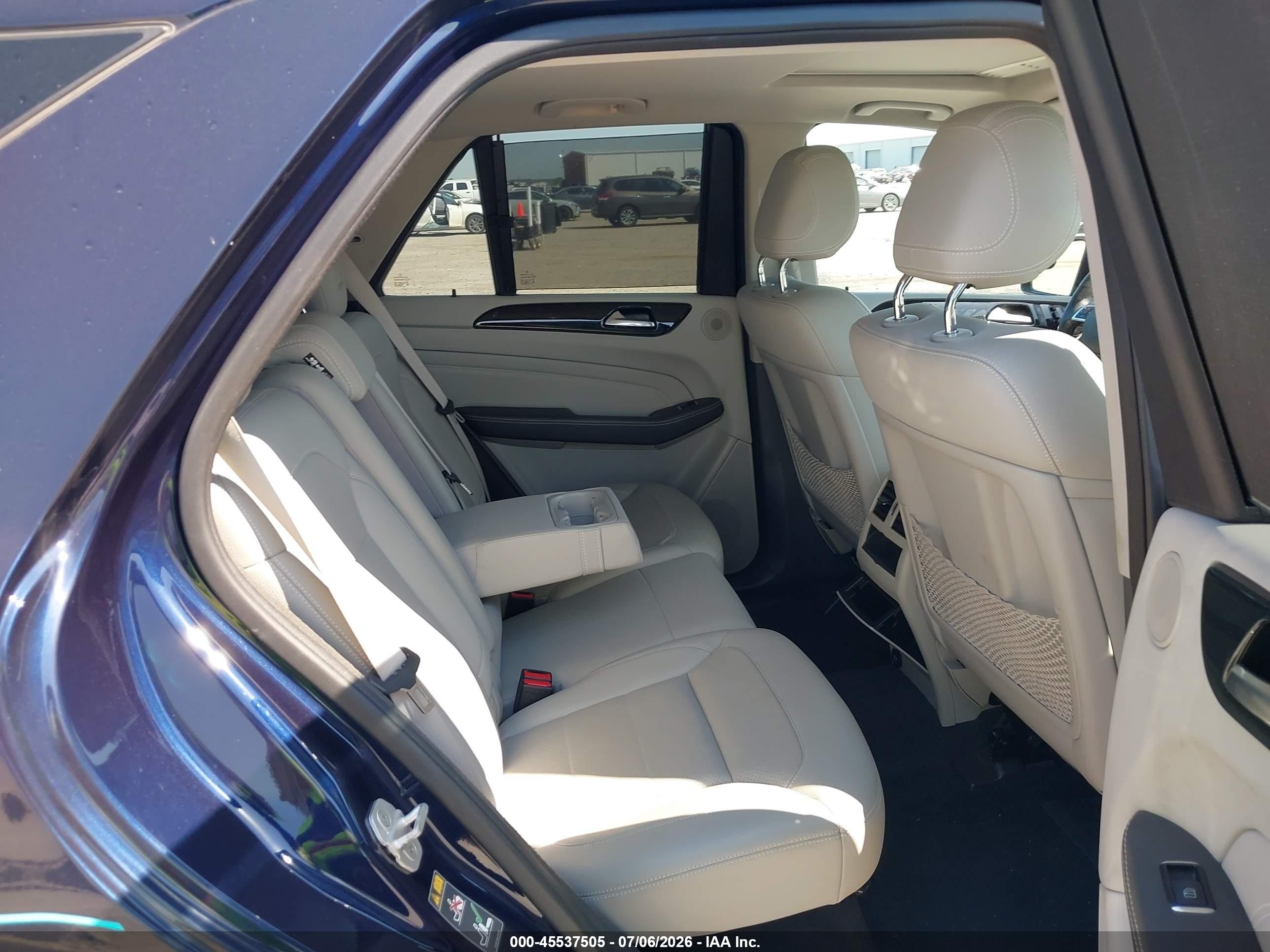 2015 Mercedes-benz Ml 350 Dark Blue vin: 4JGDA5JB4FA590553