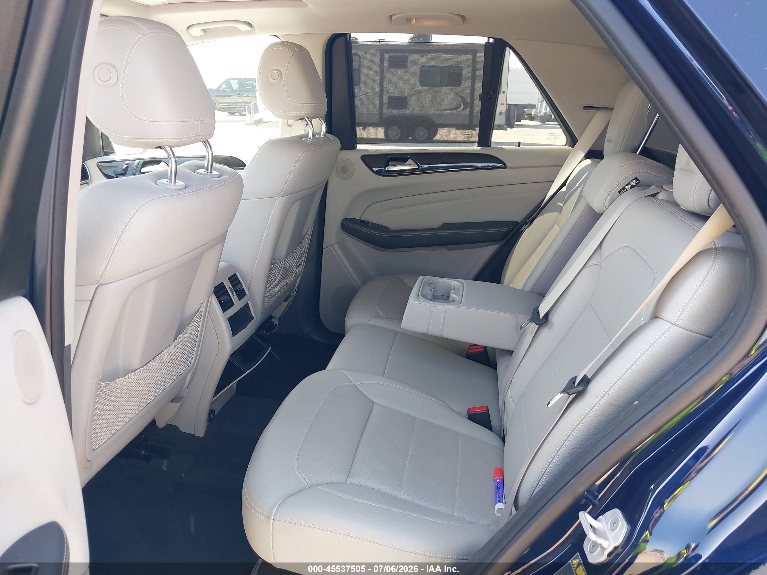 2015 Mercedes-benz Ml 350 Dark Blue vin: 4JGDA5JB4FA590553