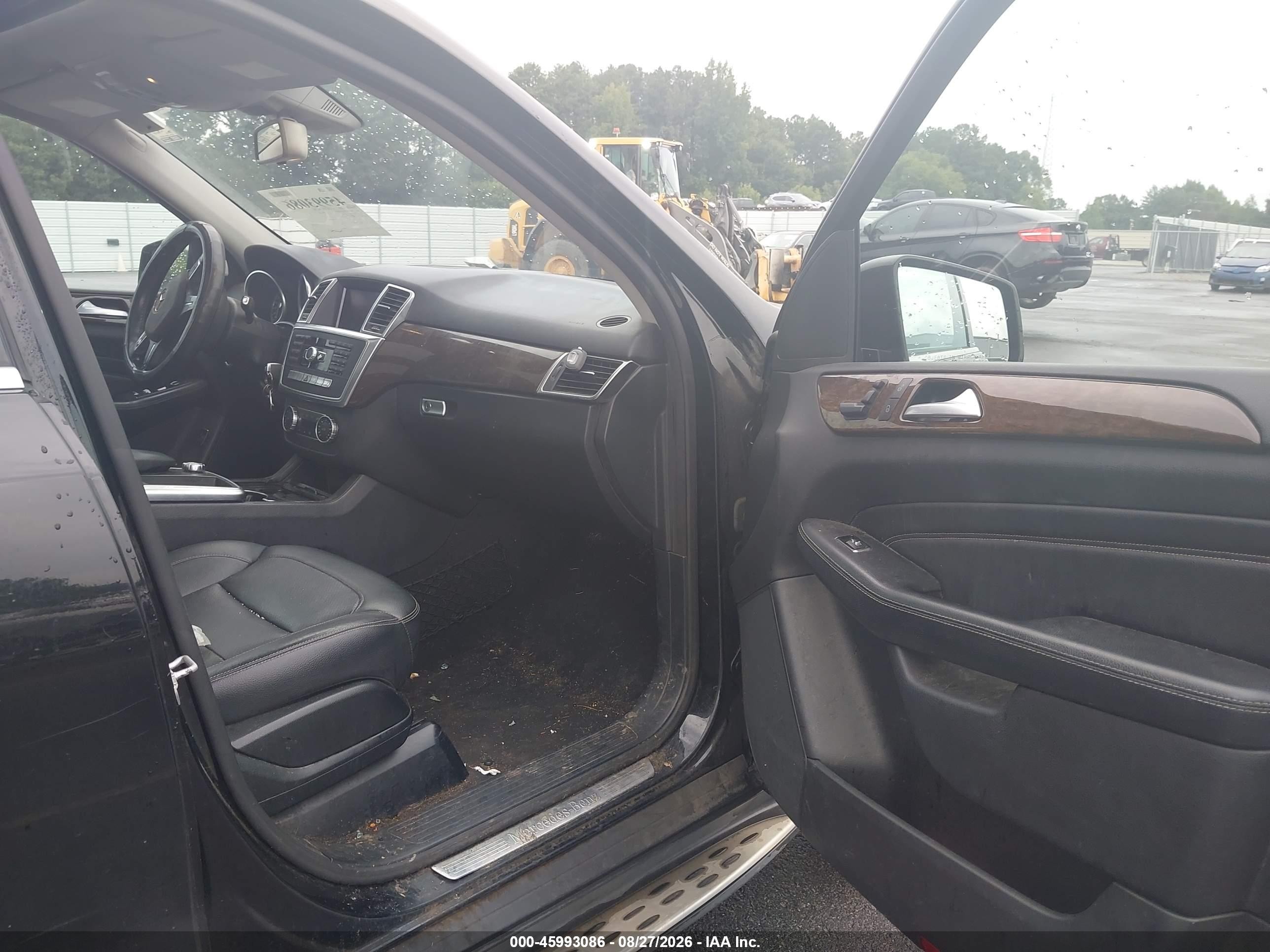 2015 Mercedes-benz Ml 350   Black vin: 4JGDA5JB4FA595946