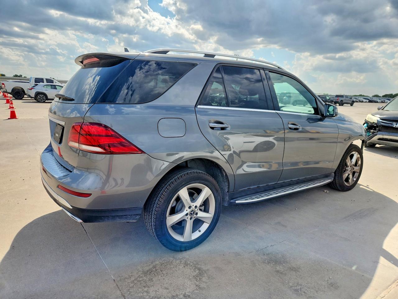 2018 Mercedes-benz Gle 350 Gray vin: 4JGDA5JB4JB048405
