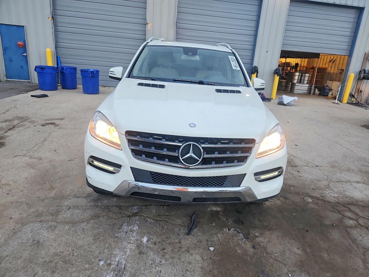 2013 Mercedes-benz Ml 350 White vin: 4JGDA5JB5DA165307