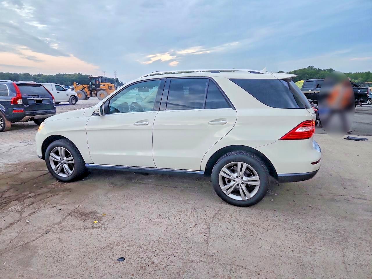 2013 Mercedes-benz Ml 350 White vin: 4JGDA5JB5DA165307