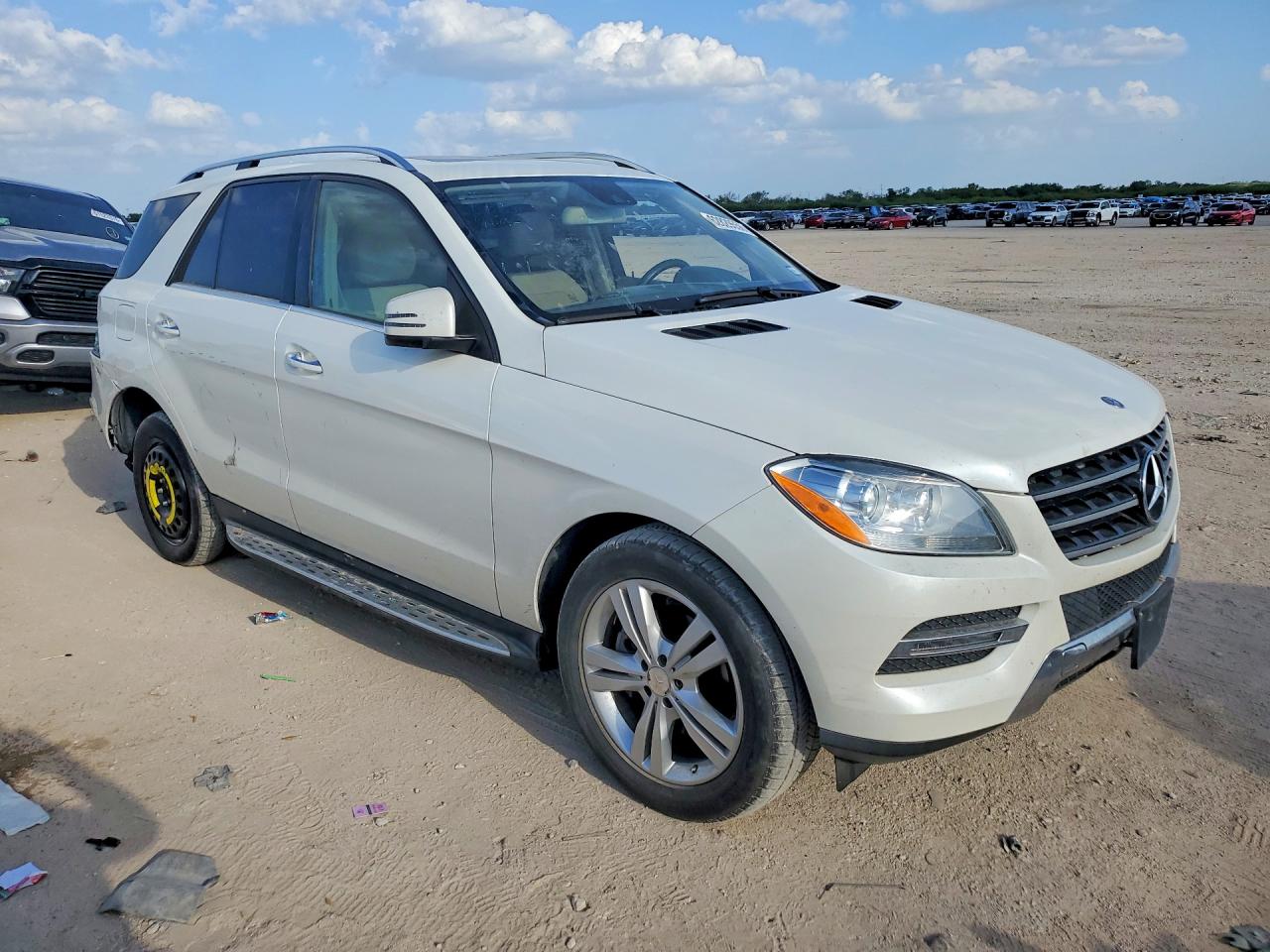 2013 Mercedes-benz Ml 350 White vin: 4JGDA5JB5DA203019