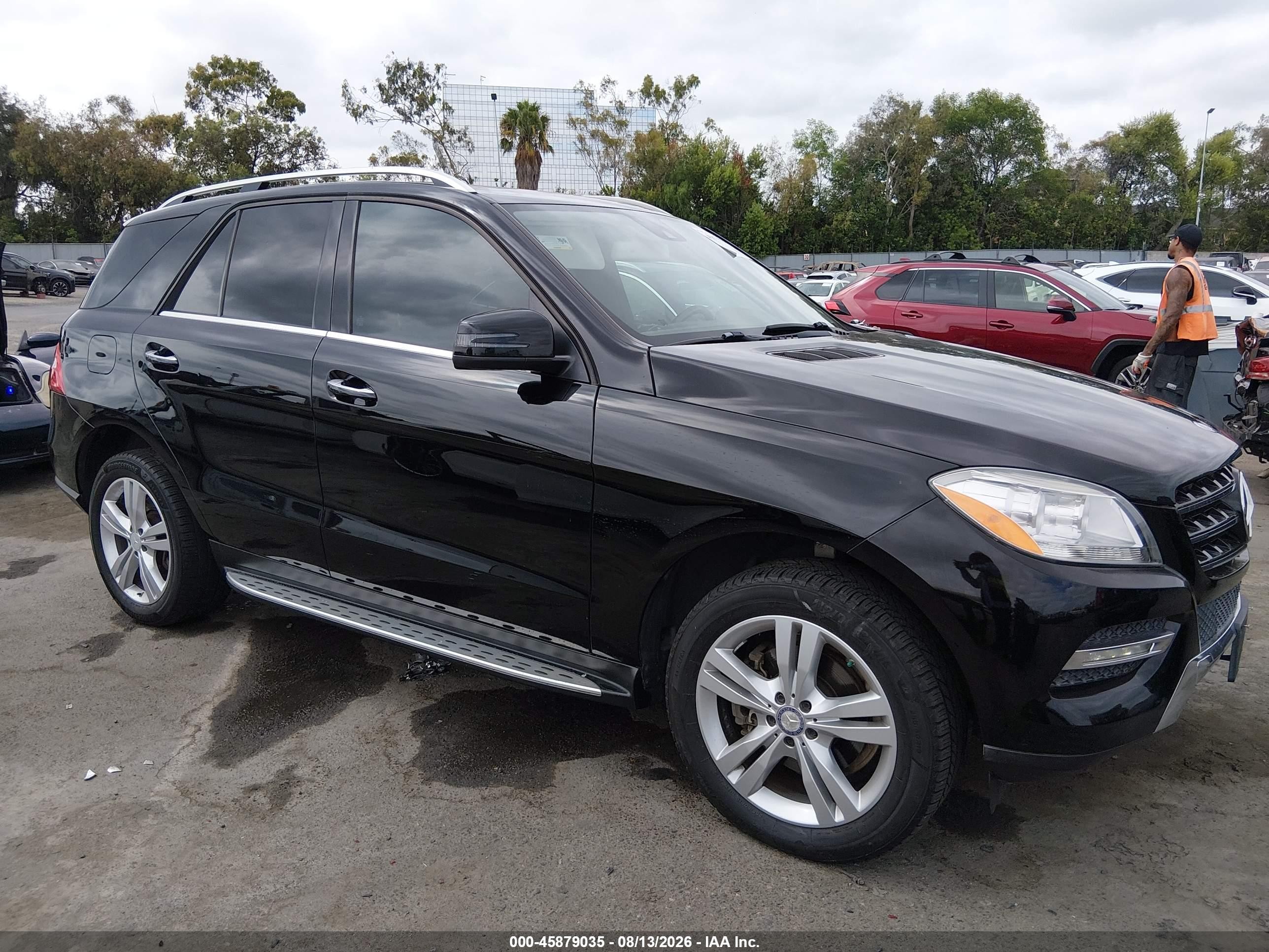 2013 Mercedes-benz Ml 350   Black vin: 4JGDA5JB5DA229989