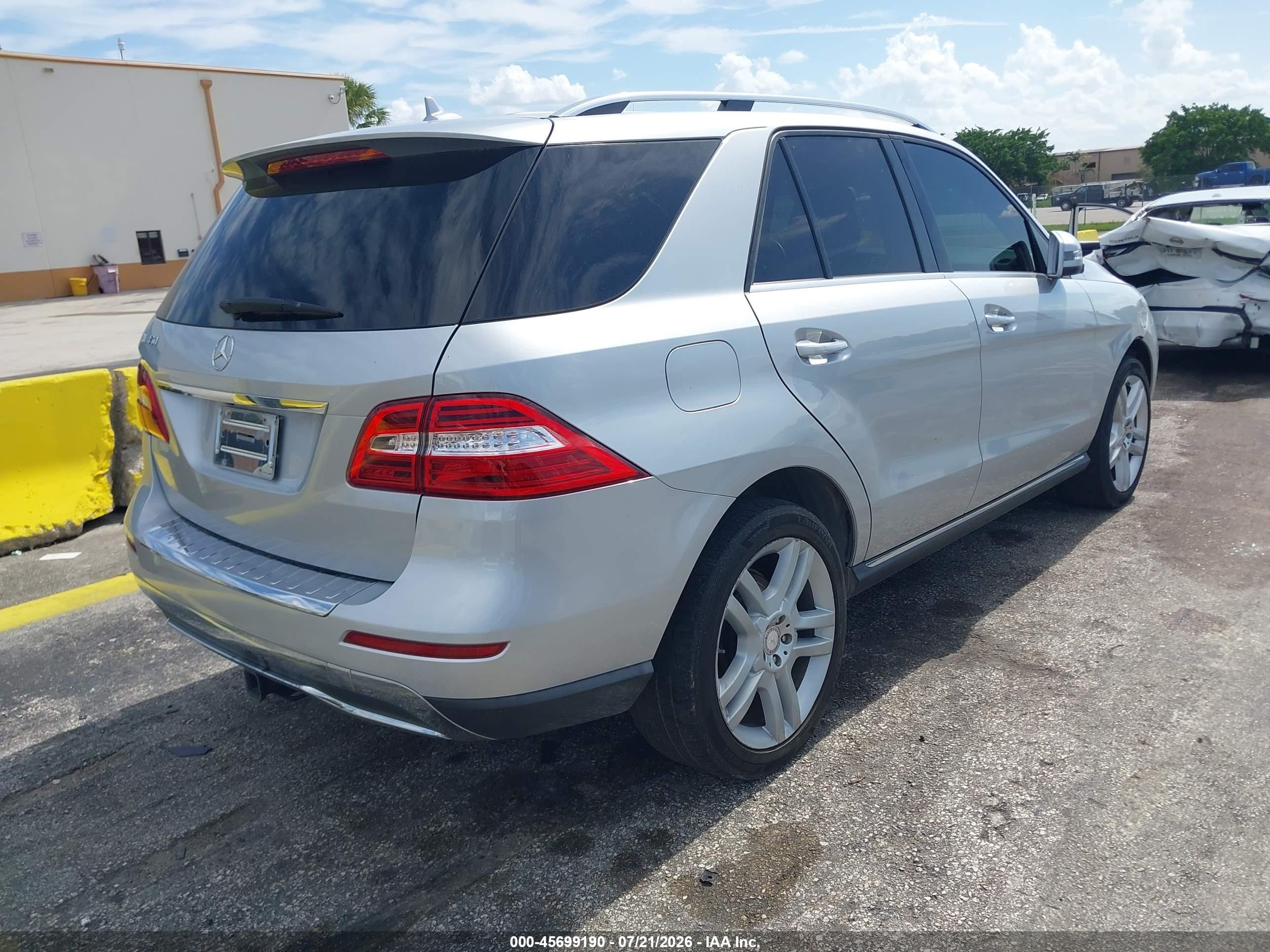 2014 Mercedes-benz Ml 350   Silver vin: 4JGDA5JB5EA298439