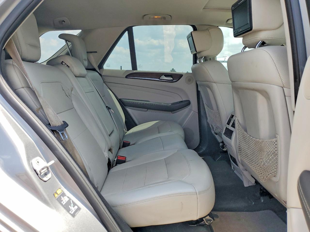 2014 Mercedes-benz Ml 350 Silver vin: 4JGDA5JB5EA373124