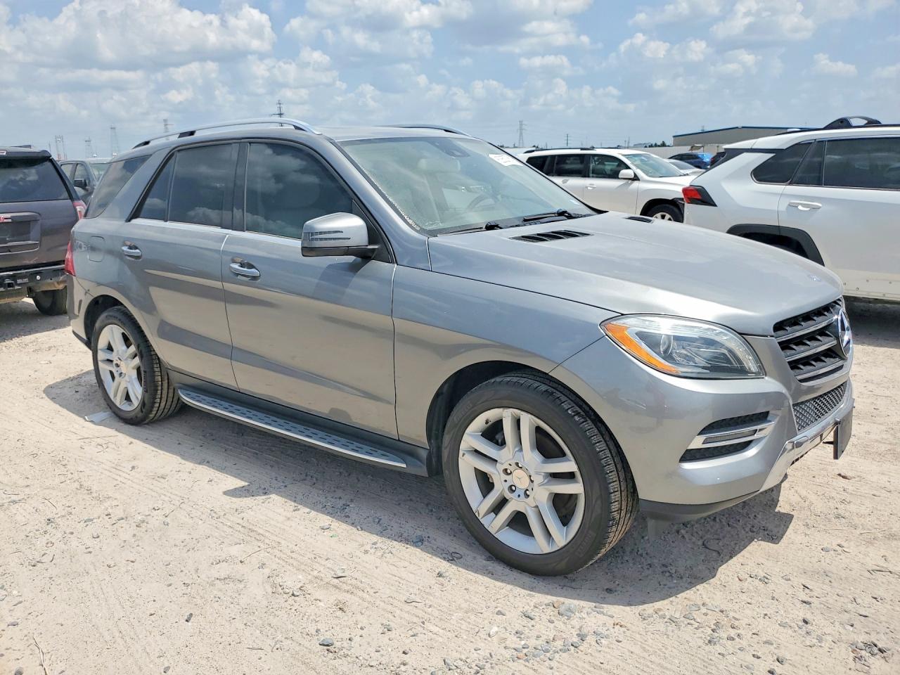 2014 Mercedes-benz Ml 350 Silver vin: 4JGDA5JB5EA373124