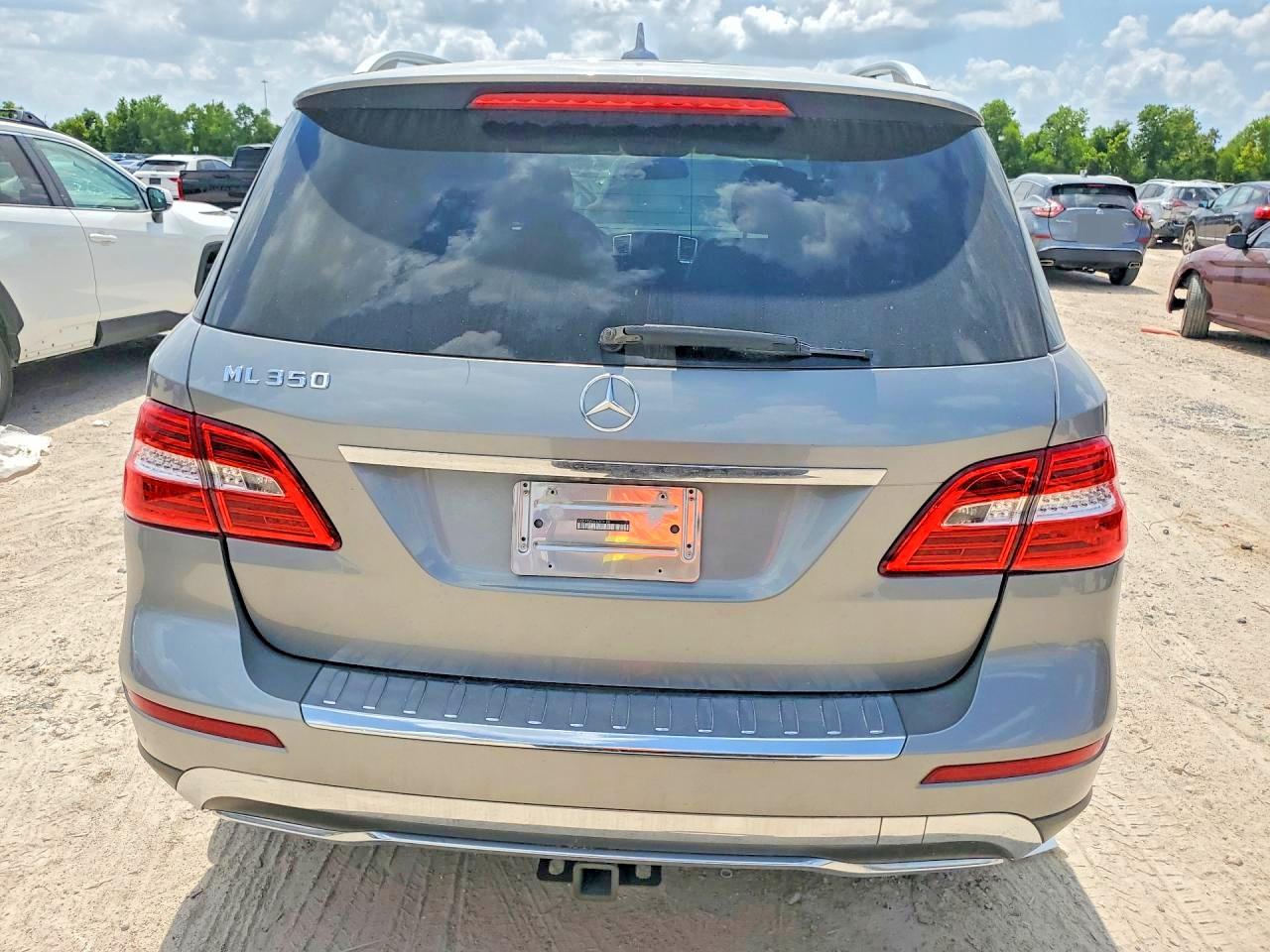 2014 Mercedes-benz Ml 350 Silver vin: 4JGDA5JB5EA373124