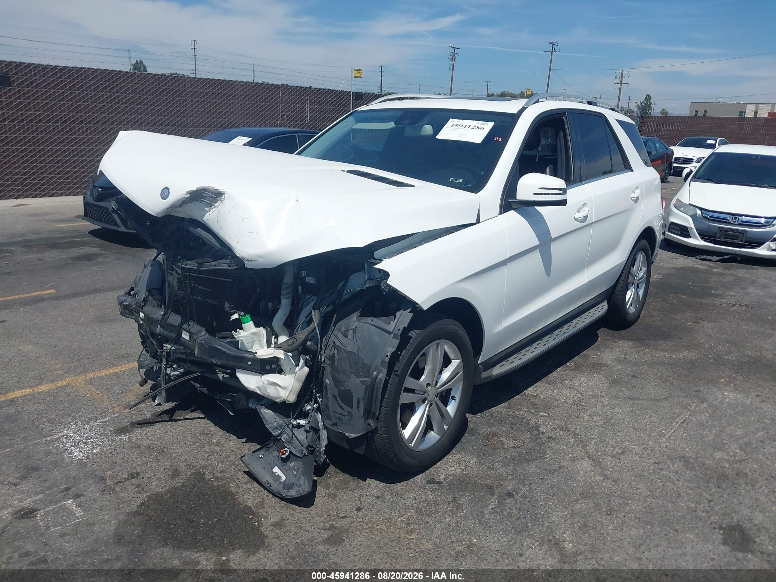 2015 Mercedes-benz Ml 350   White vin: 4JGDA5JB5FA509964