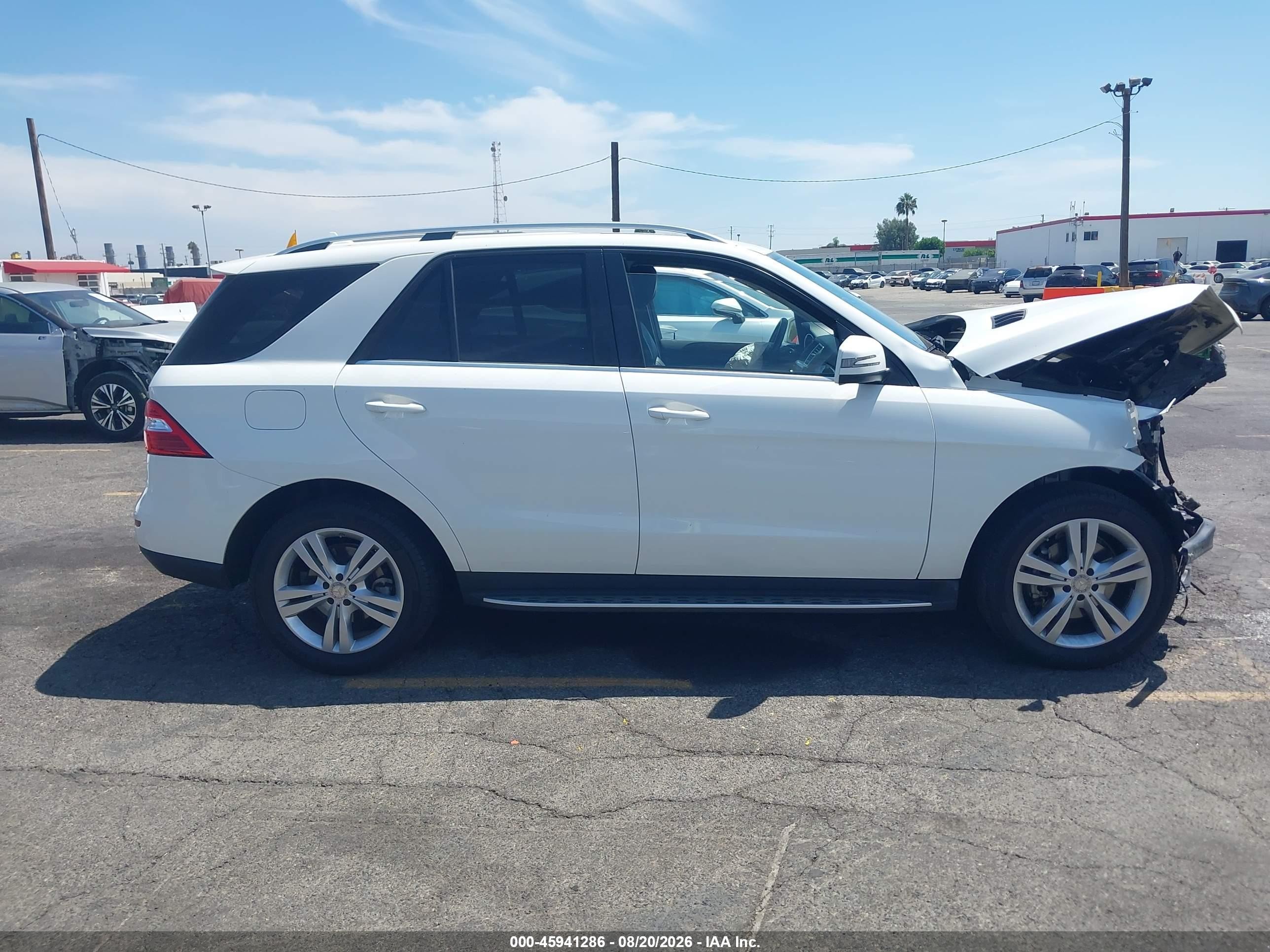 2015 Mercedes-benz Ml 350   White vin: 4JGDA5JB5FA509964