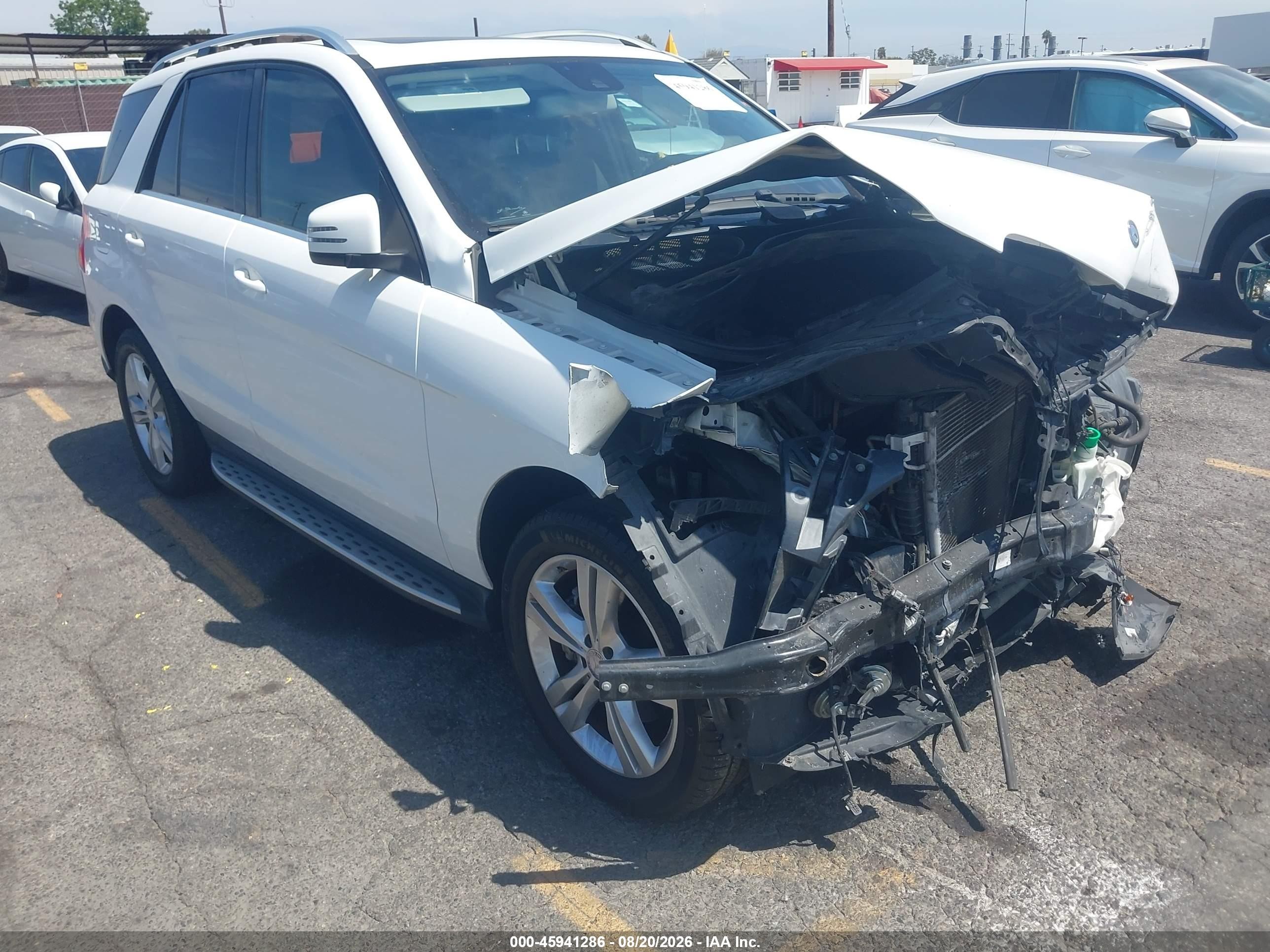 2015 Mercedes-benz Ml 350   White vin: 4JGDA5JB5FA509964