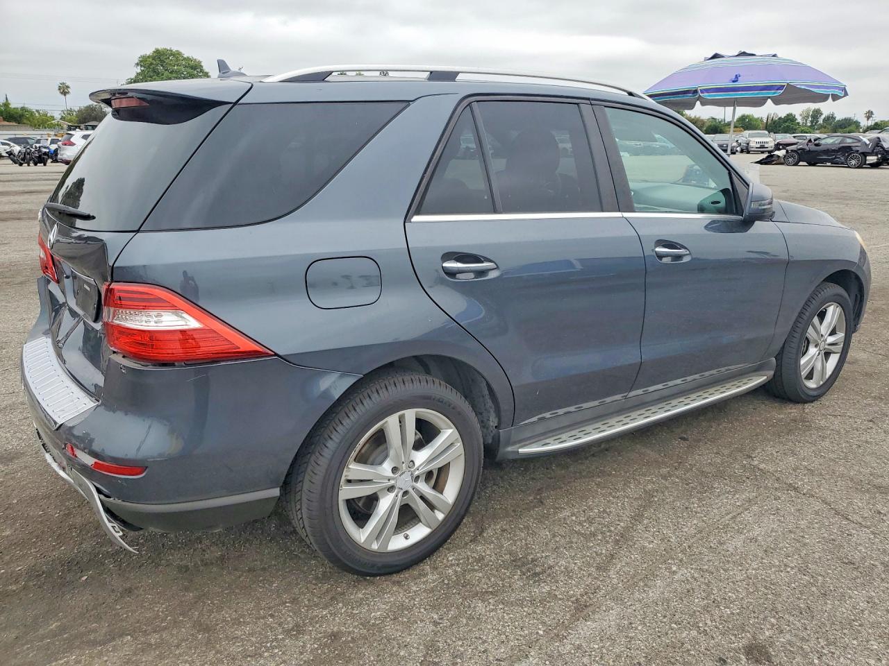 2015 Mercedes-benz Ml 350 Charcoal vin: 4JGDA5JB5FA573101