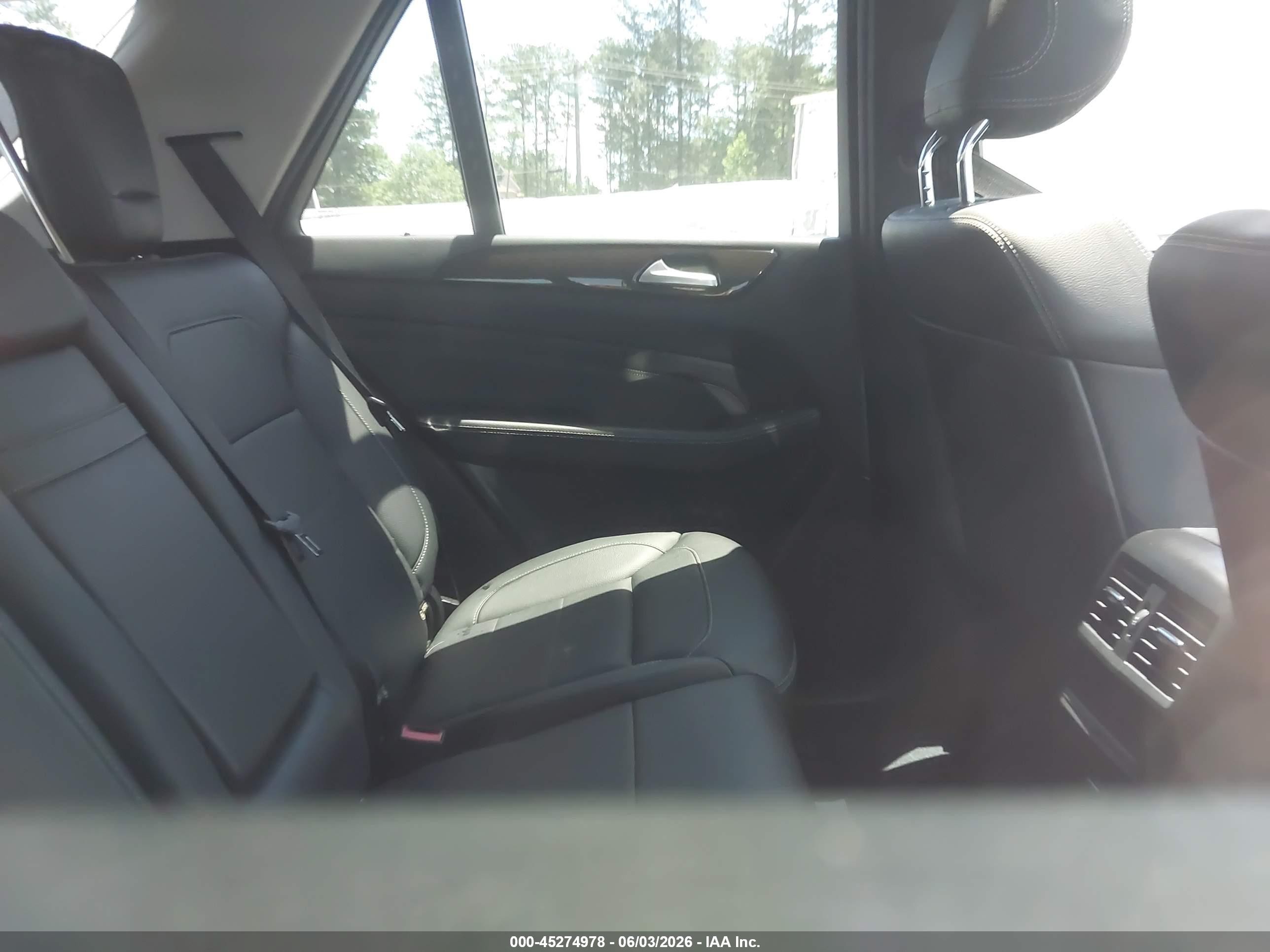 2015 Mercedes-benz Ml 350   White vin: 4JGDA5JB5FA596460