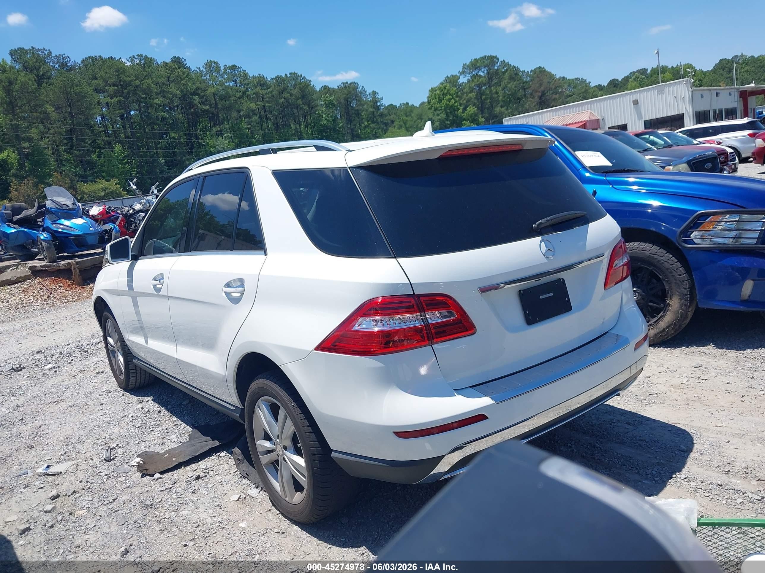 2015 Mercedes-benz Ml 350   White vin: 4JGDA5JB5FA596460