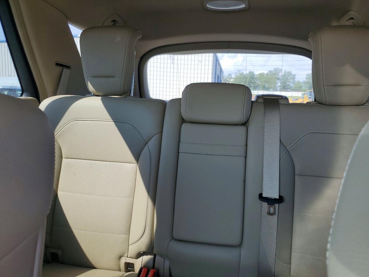 2013 Mercedes-benz Ml 350 White vin: 4JGDA5JB6DA211372