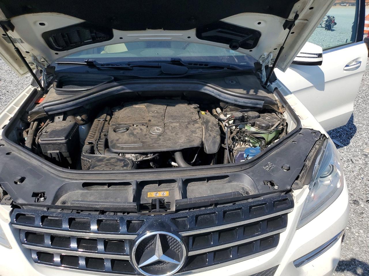 2013 Mercedes-benz Ml 350 White vin: 4JGDA5JB6DA211372