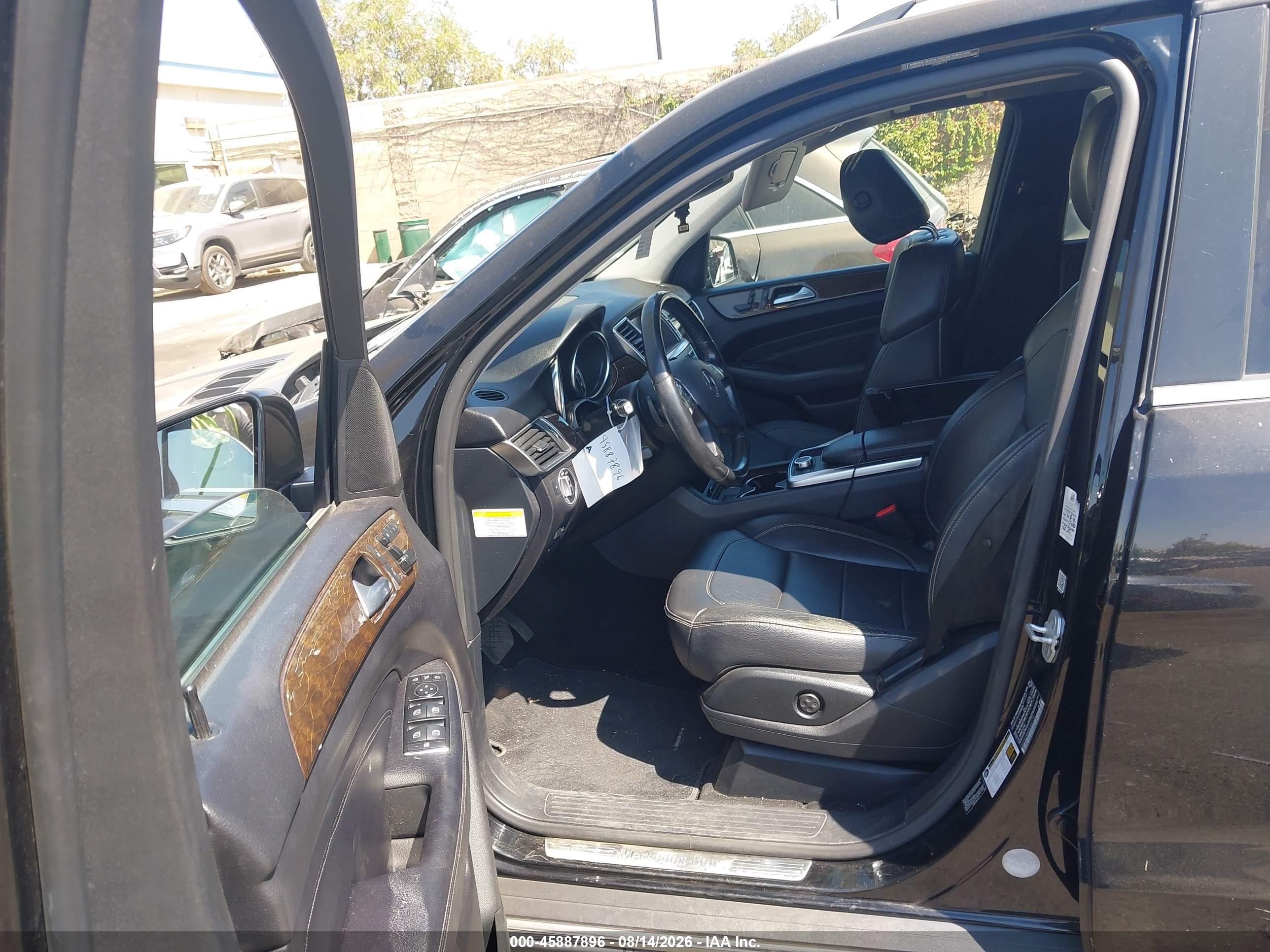 2014 Mercedes-benz Ml 350   Black vin: 4JGDA5JB6EA322179