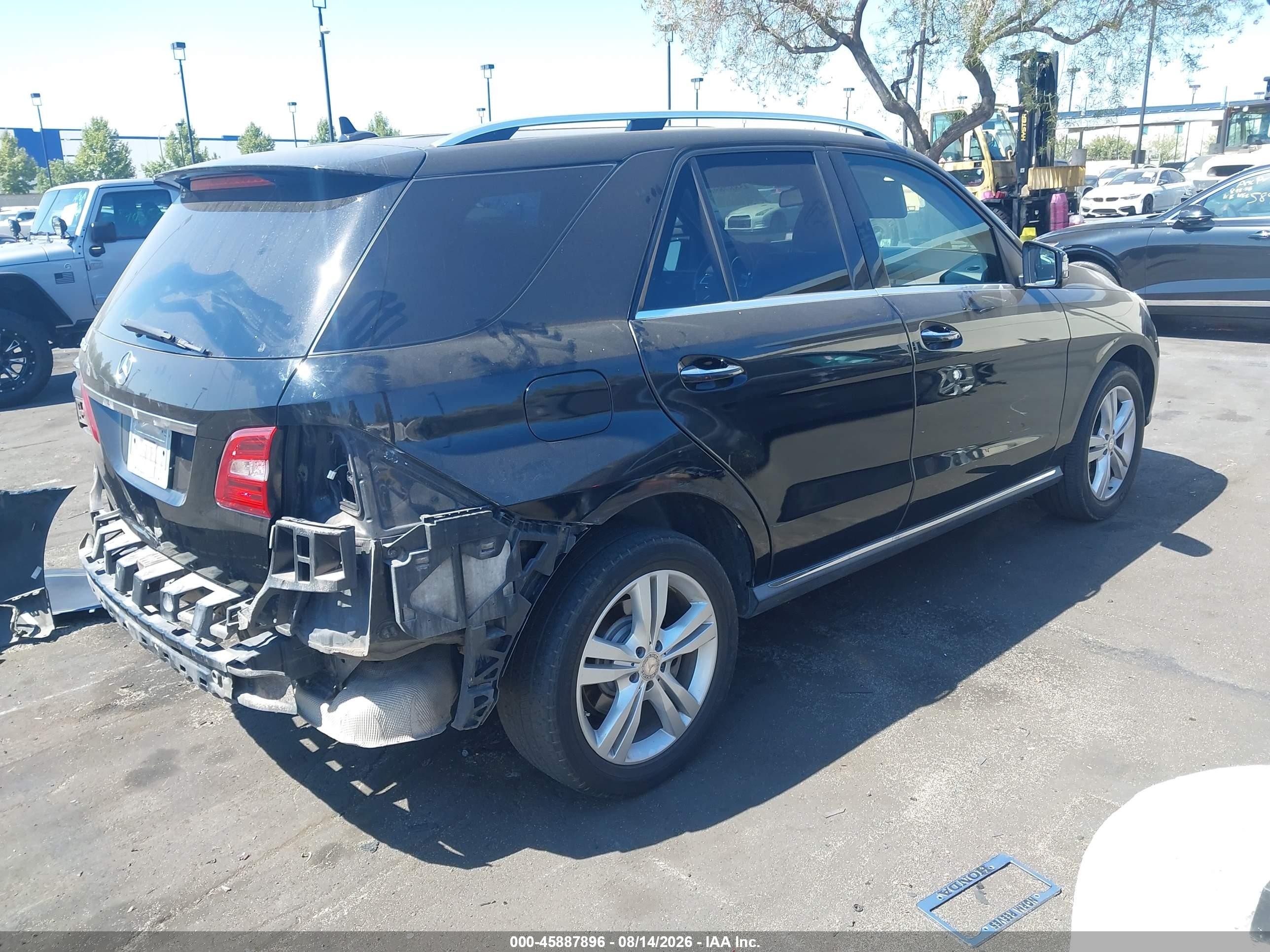 2014 Mercedes-benz Ml 350   Black vin: 4JGDA5JB6EA322179