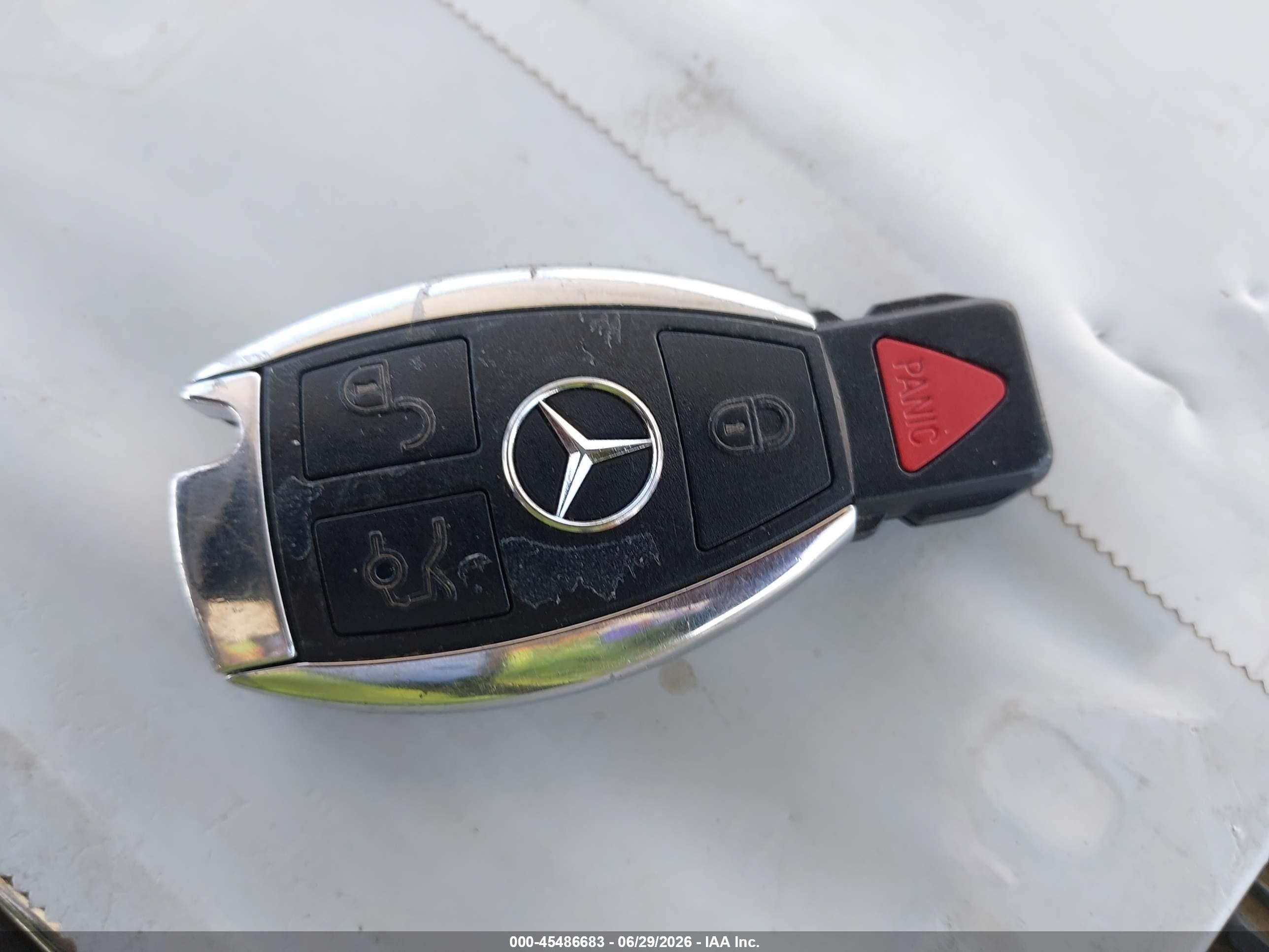 2014 Mercedes-benz Ml 350   White vin: 4JGDA5JB6EA326636
