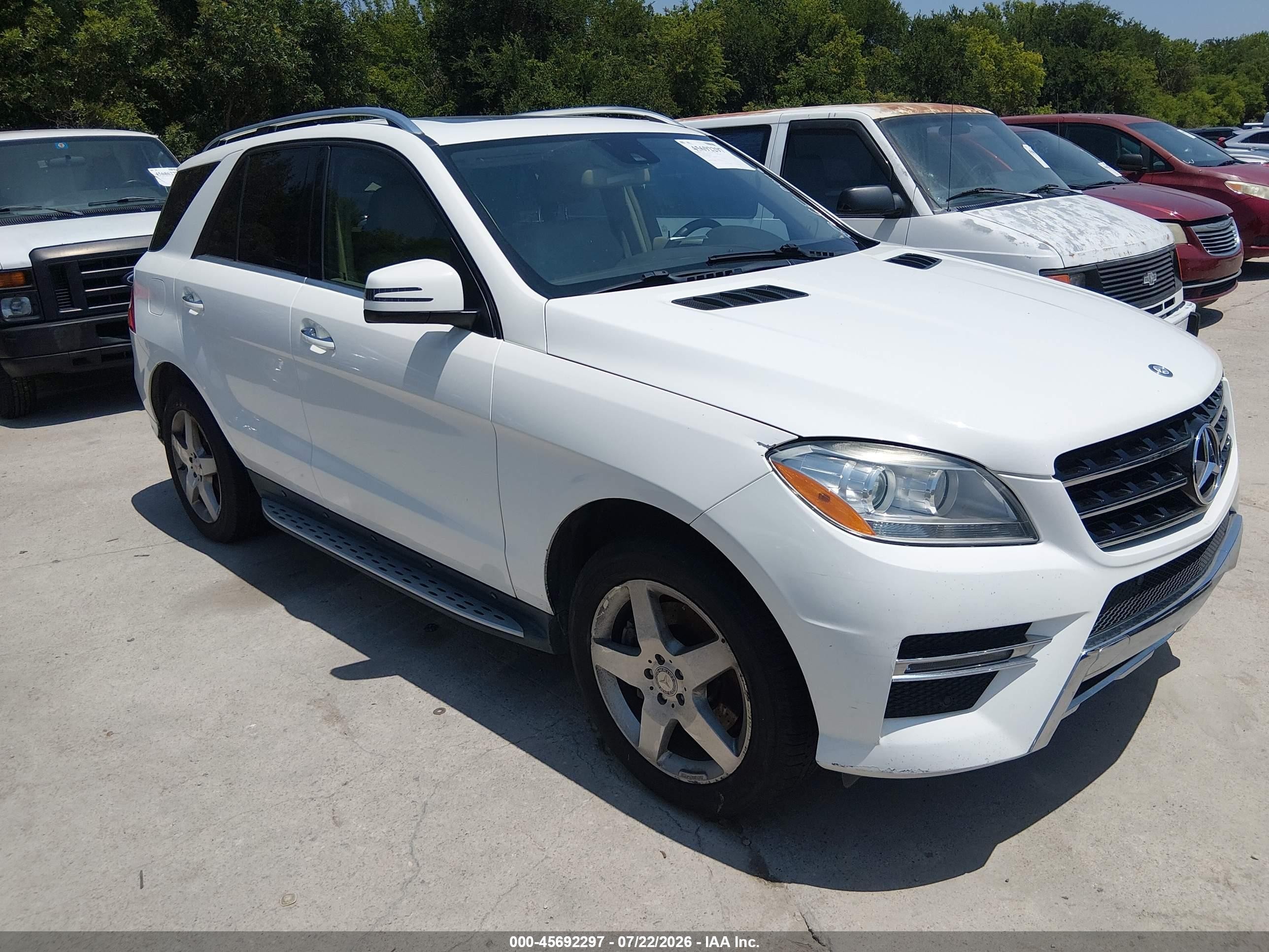 2014 Mercedes-benz Ml 350   White vin: 4JGDA5JB6EA396220