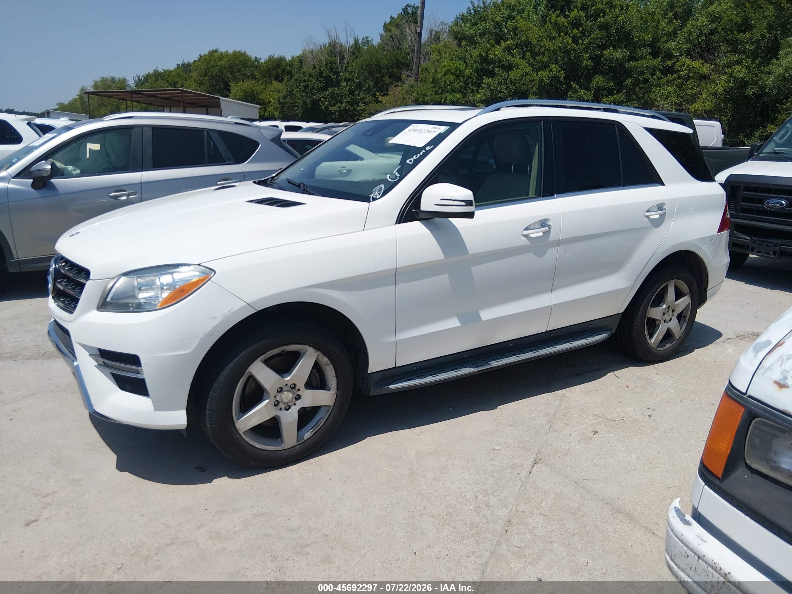 2014 Mercedes-benz Ml 350   White vin: 4JGDA5JB6EA396220