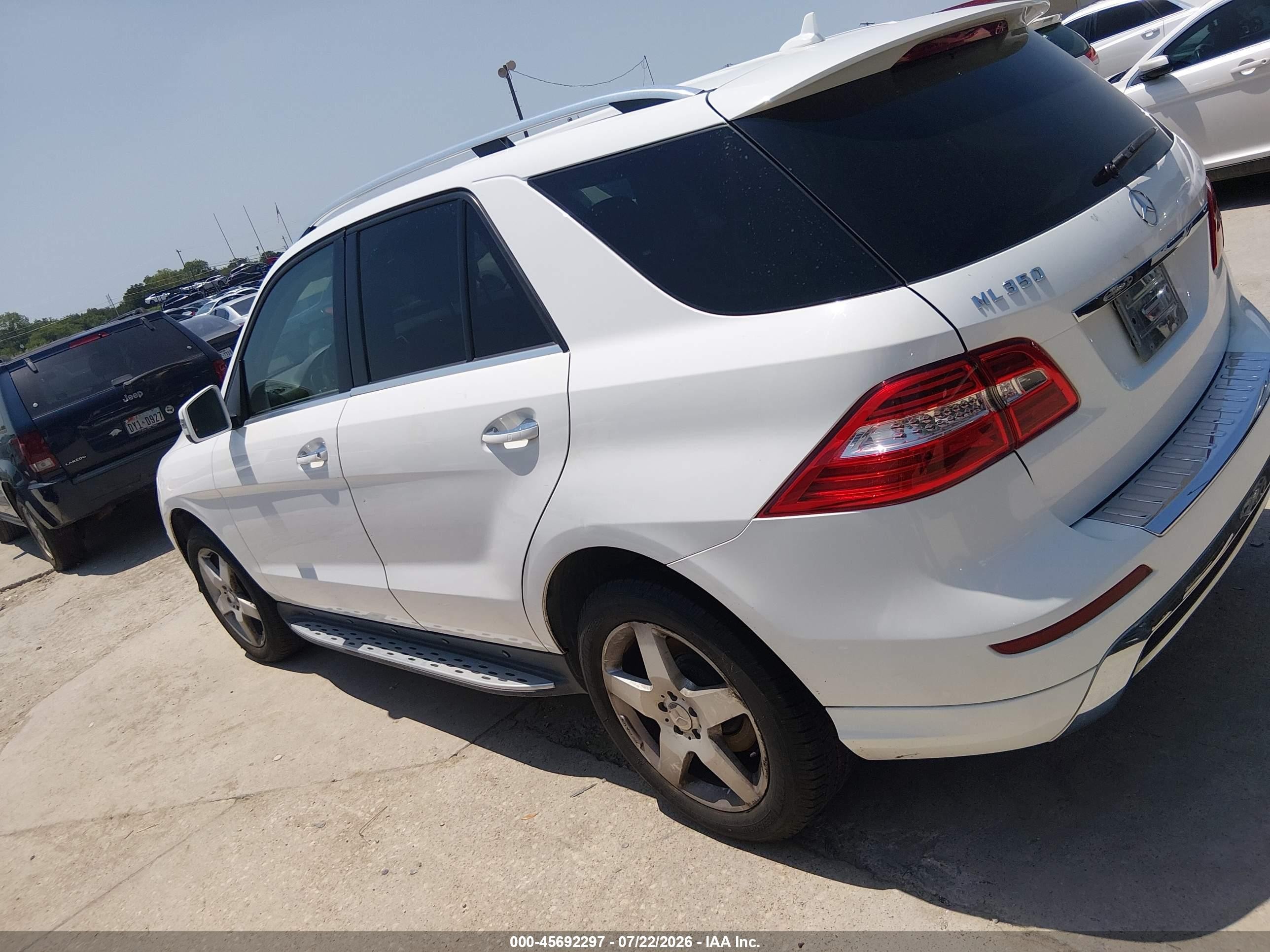 2014 Mercedes-benz Ml 350   White vin: 4JGDA5JB6EA396220