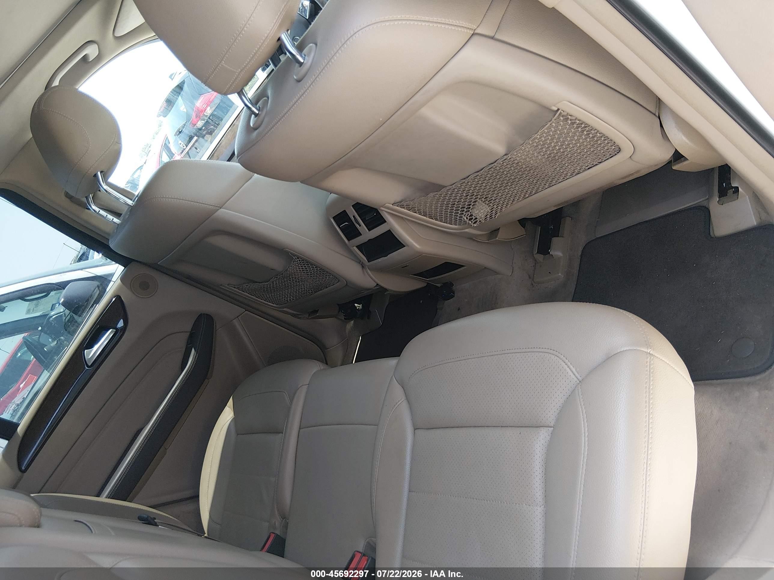2014 Mercedes-benz Ml 350   White vin: 4JGDA5JB6EA396220