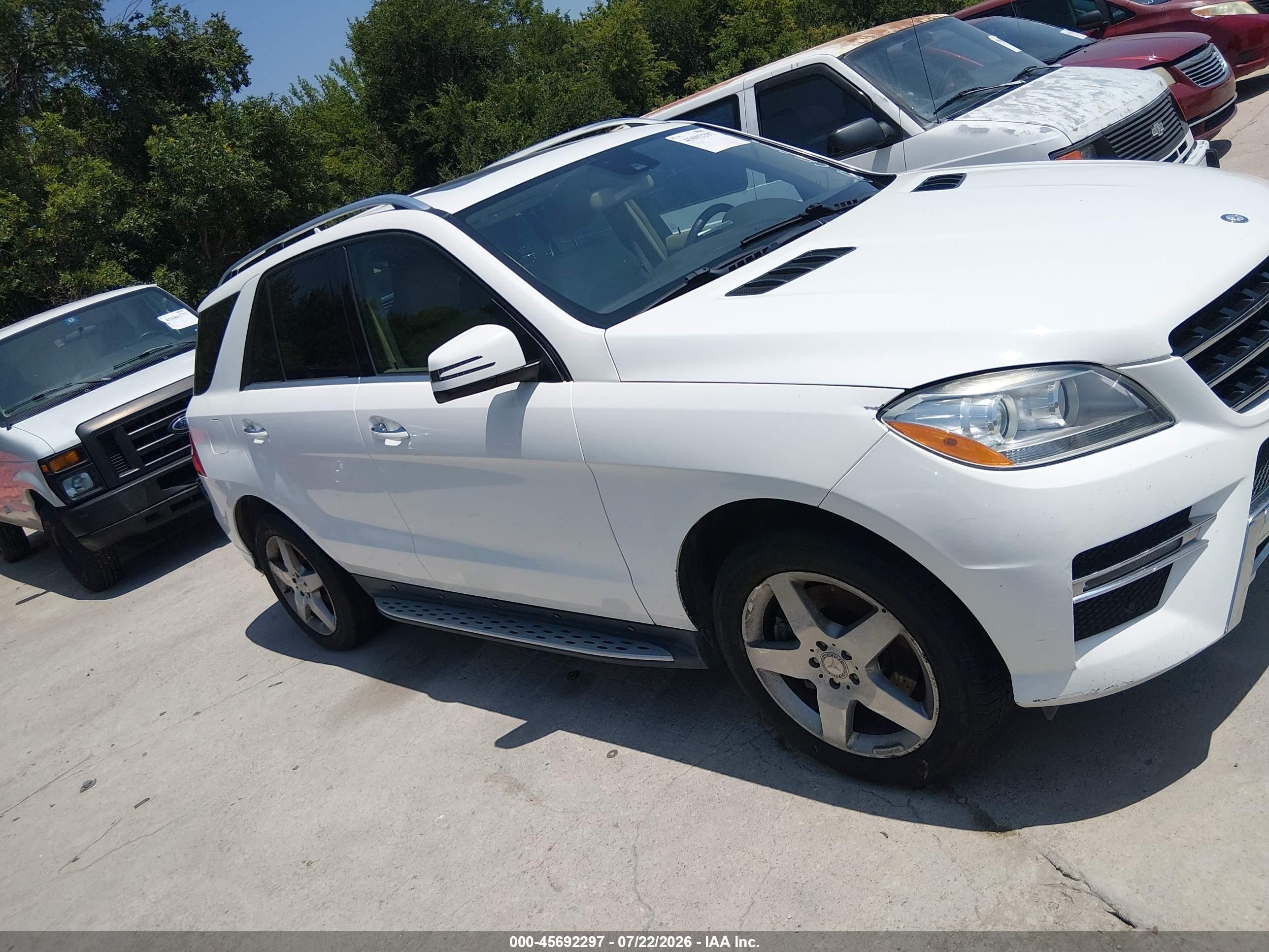 2014 Mercedes-benz Ml 350   White vin: 4JGDA5JB6EA396220