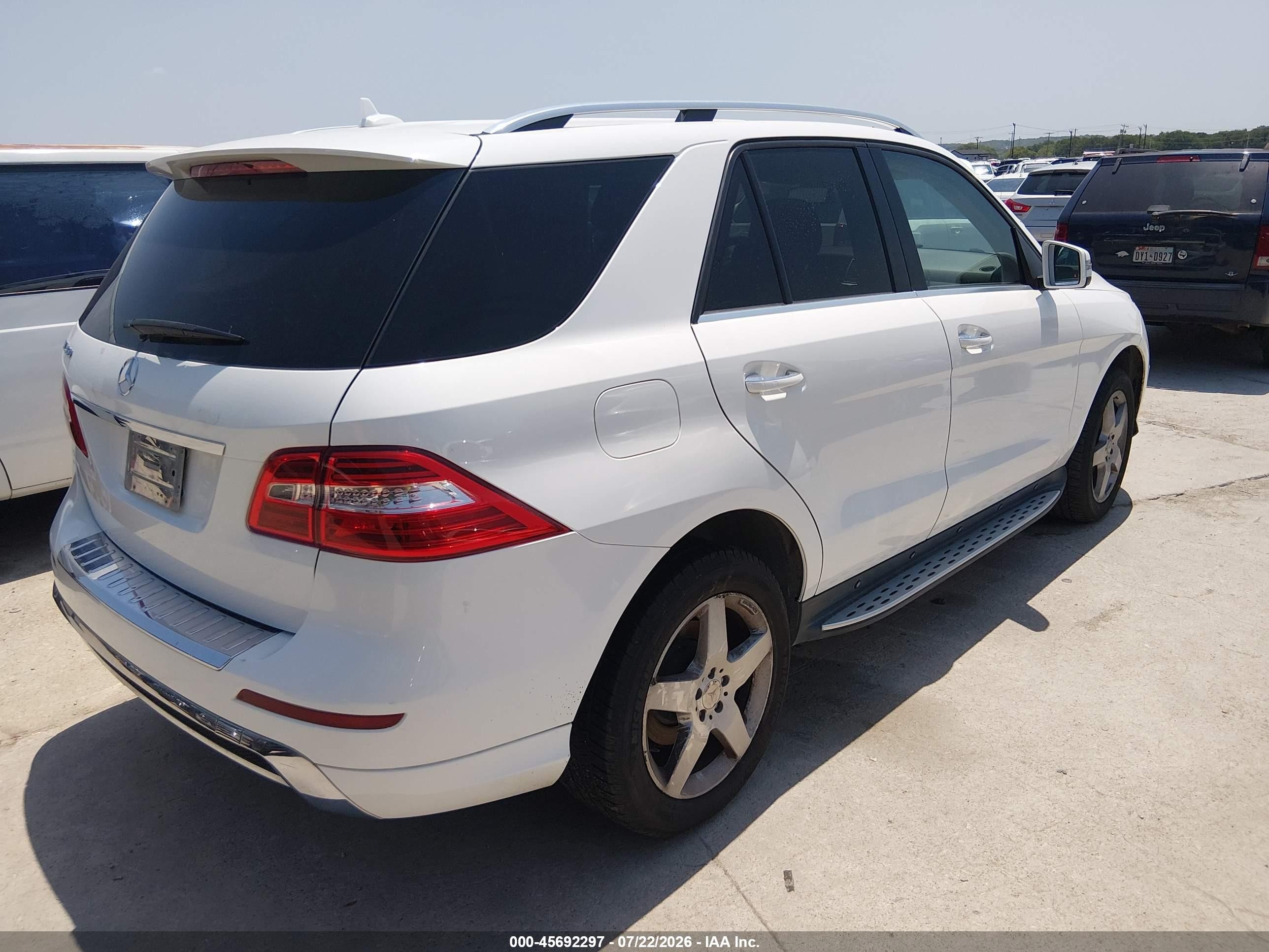 2014 Mercedes-benz Ml 350   White vin: 4JGDA5JB6EA396220