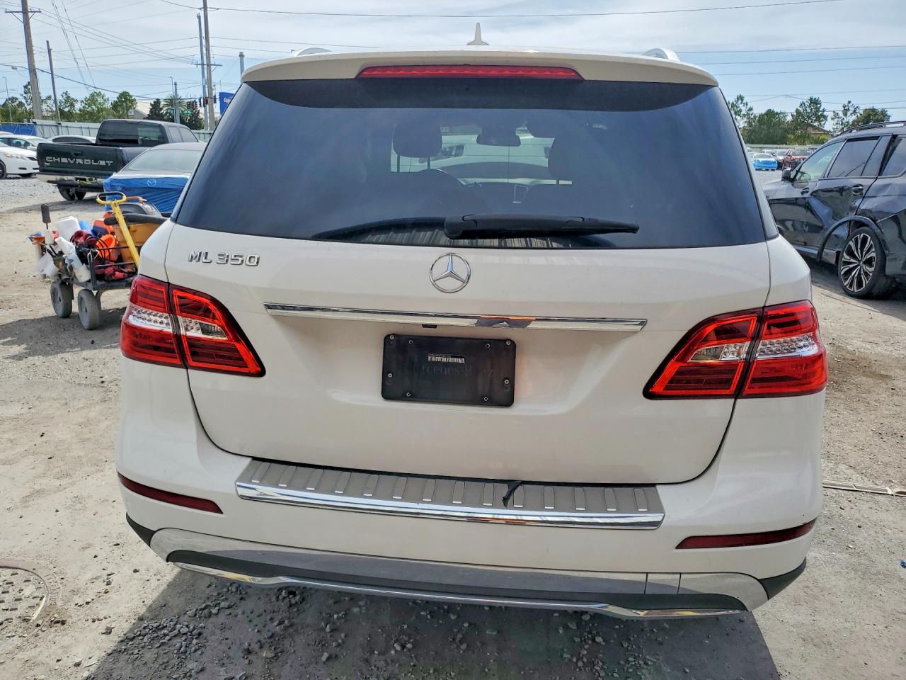 2015 Mercedes-benz Ml 350 White vin: 4JGDA5JB6FA601262