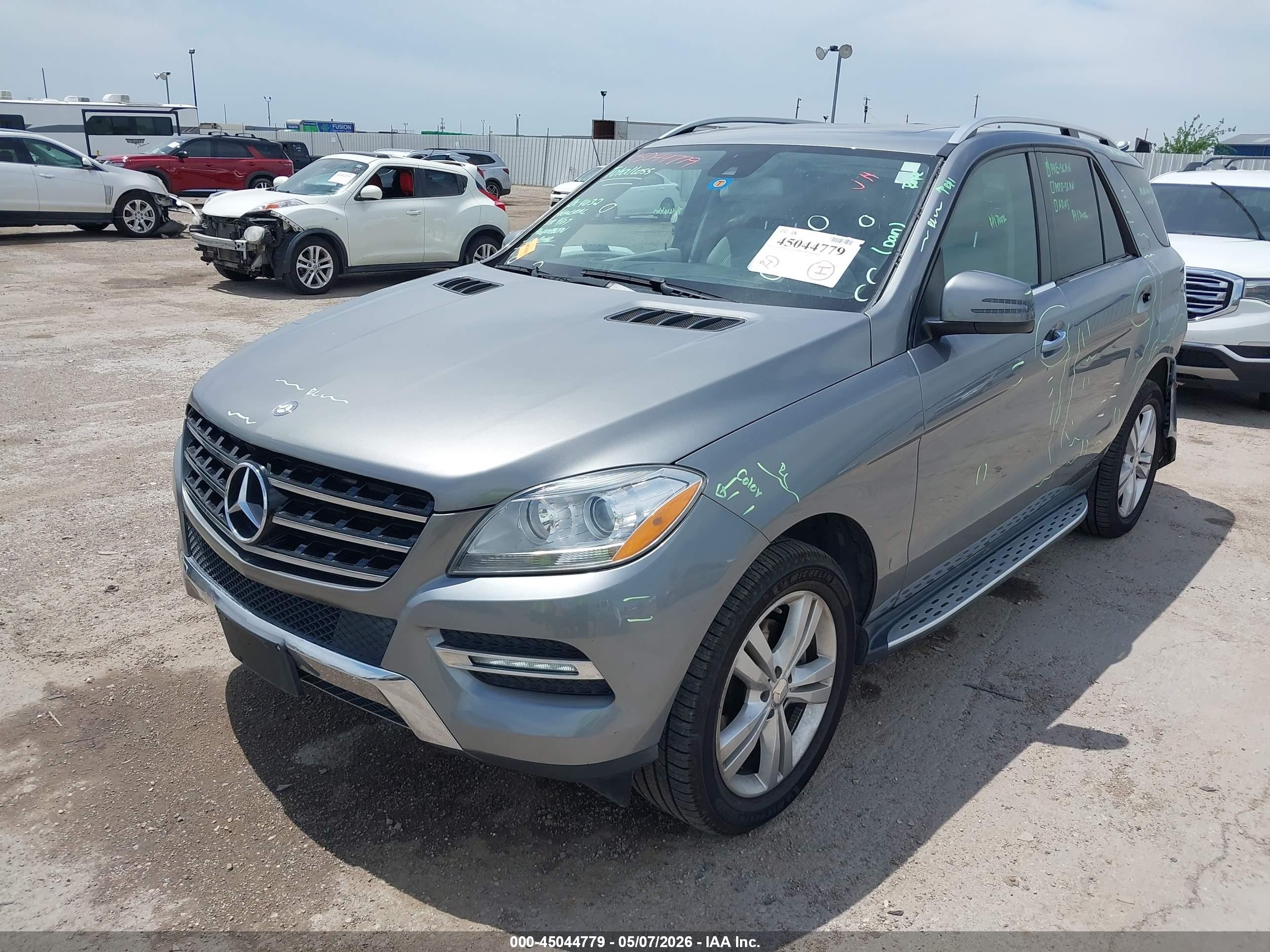 2013 Mercedes-benz Ml 350   Gray vin: 4JGDA5JB7DA166619
