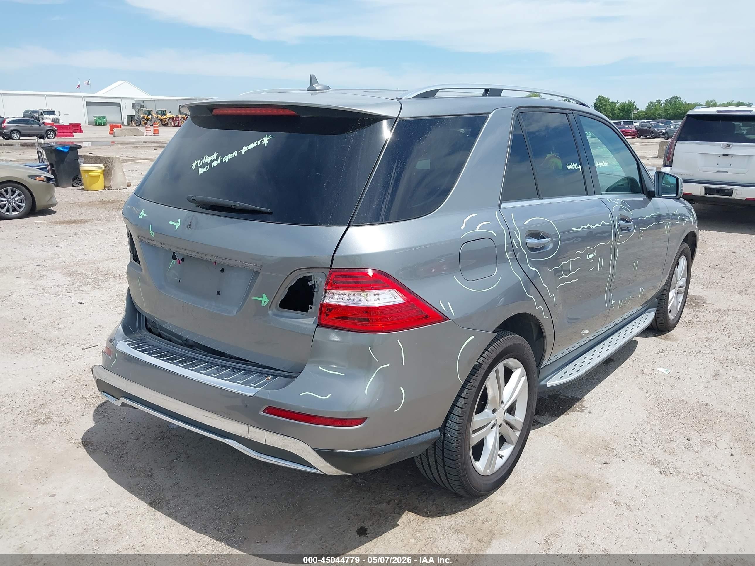 2013 Mercedes-benz Ml 350   Gray vin: 4JGDA5JB7DA166619