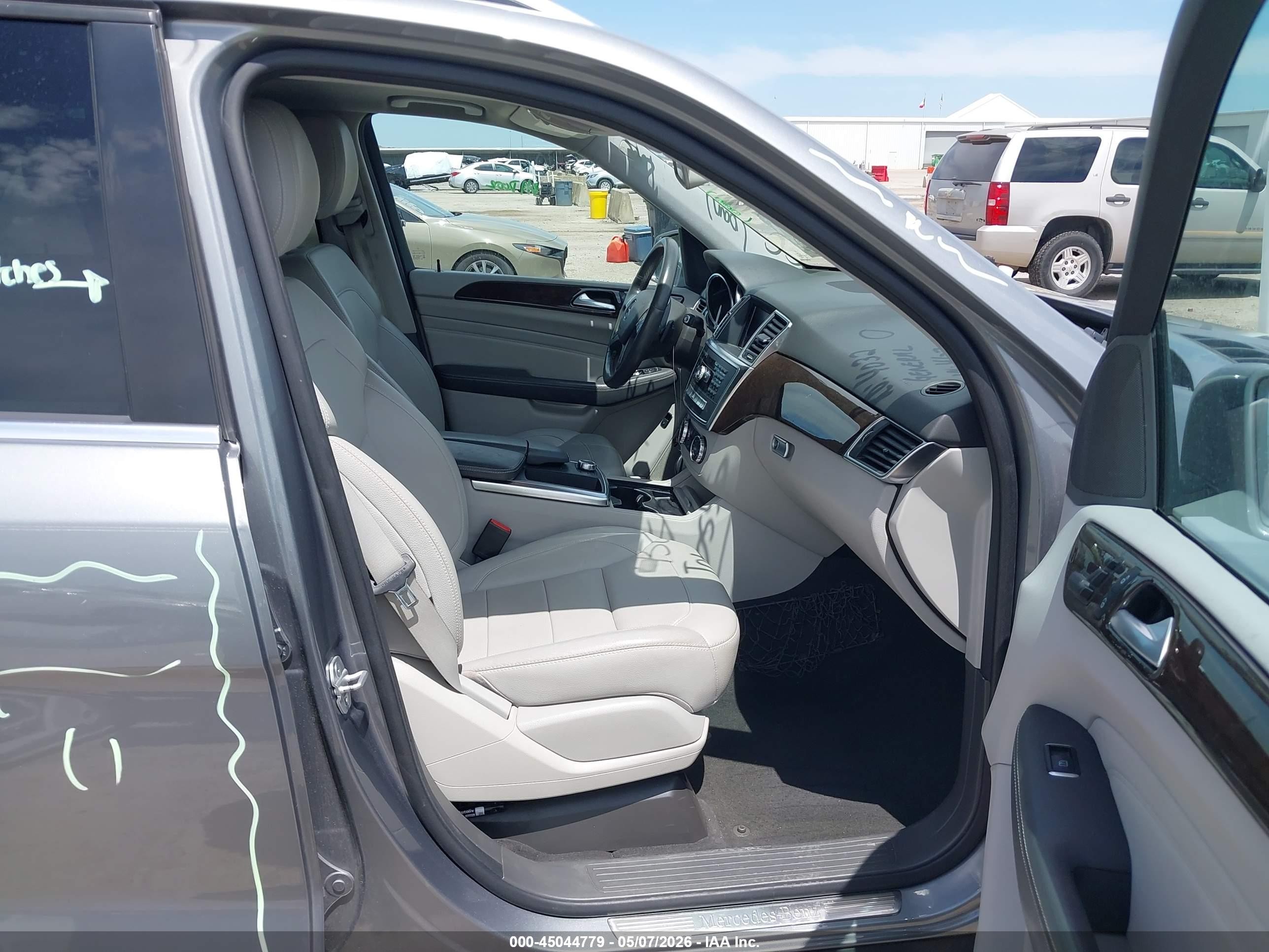 2013 Mercedes-benz Ml 350   Gray vin: 4JGDA5JB7DA166619