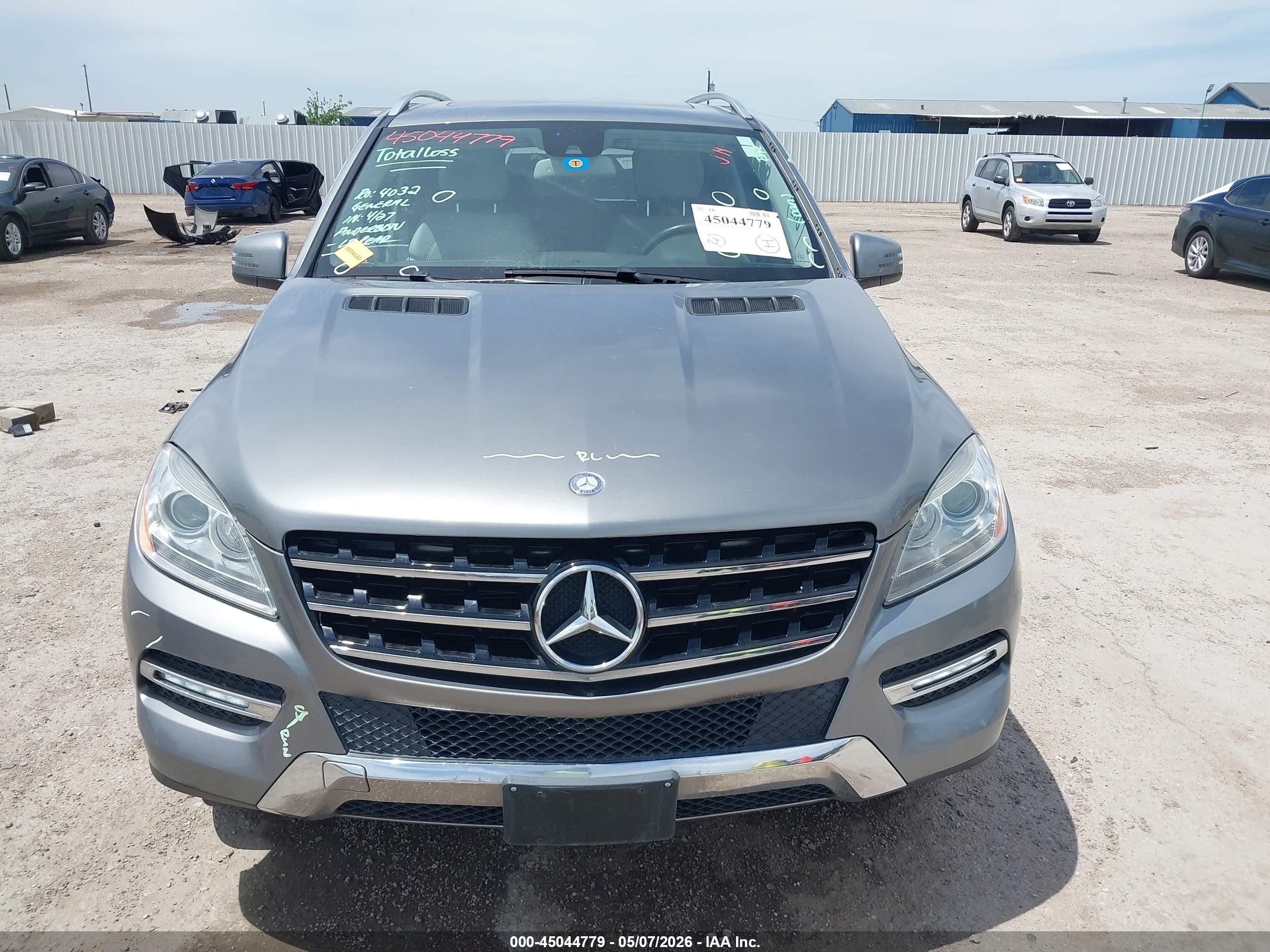 2013 Mercedes-benz Ml 350   Gray vin: 4JGDA5JB7DA166619