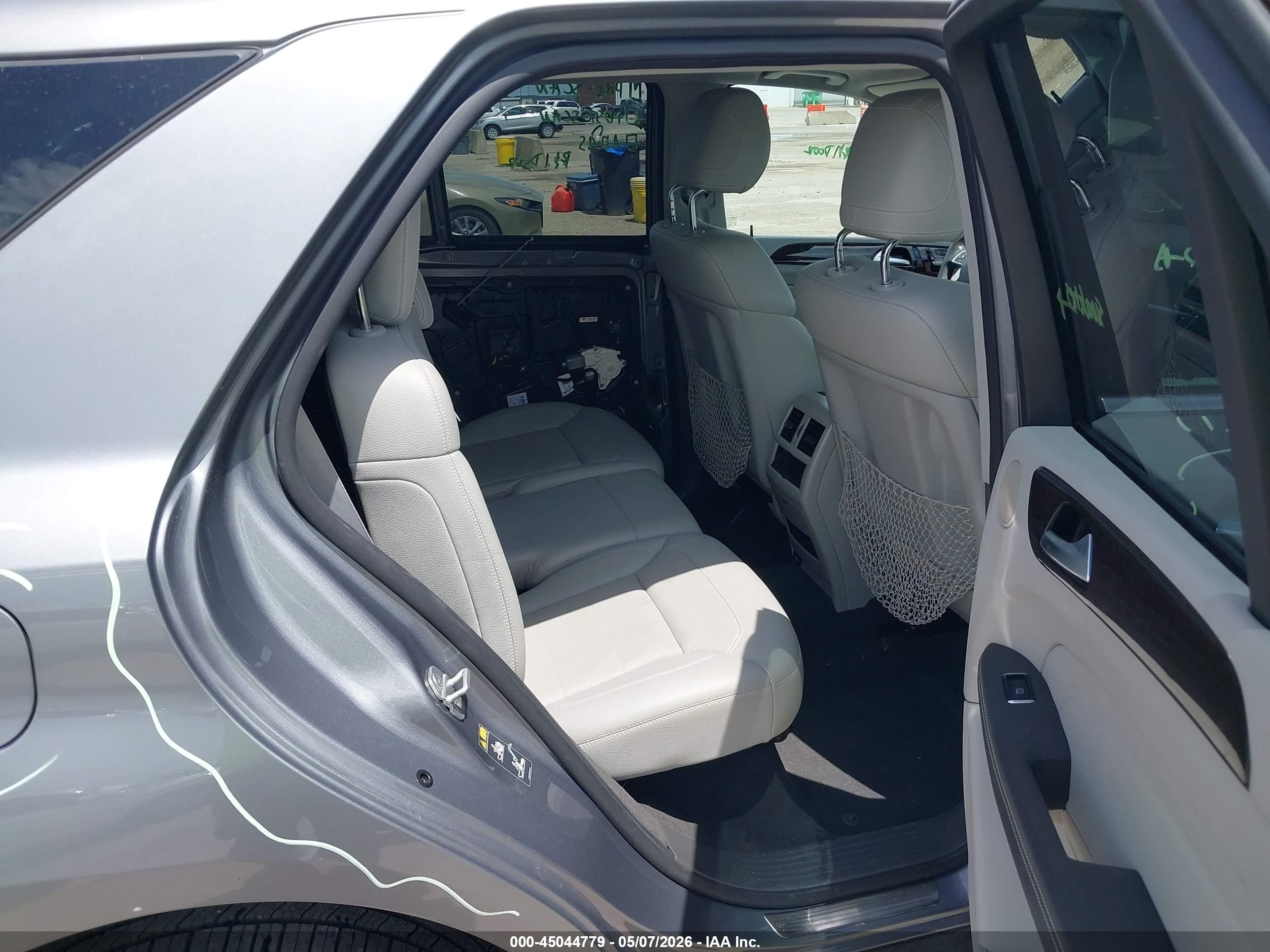 2013 Mercedes-benz Ml 350   Gray vin: 4JGDA5JB7DA166619