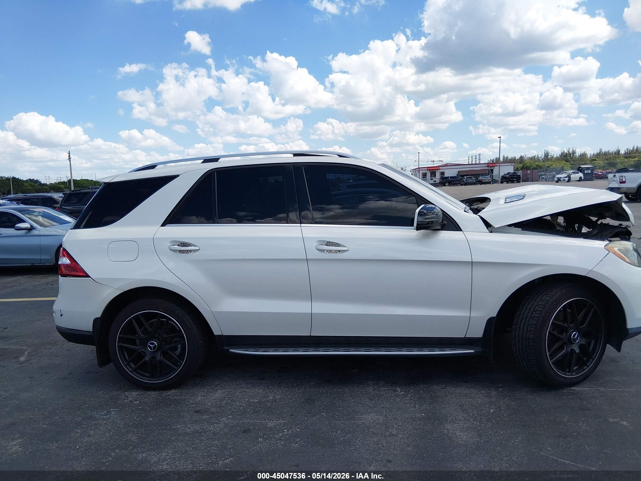 2013 Mercedes-benz Ml 350   White vin: 4JGDA5JB7DA247071