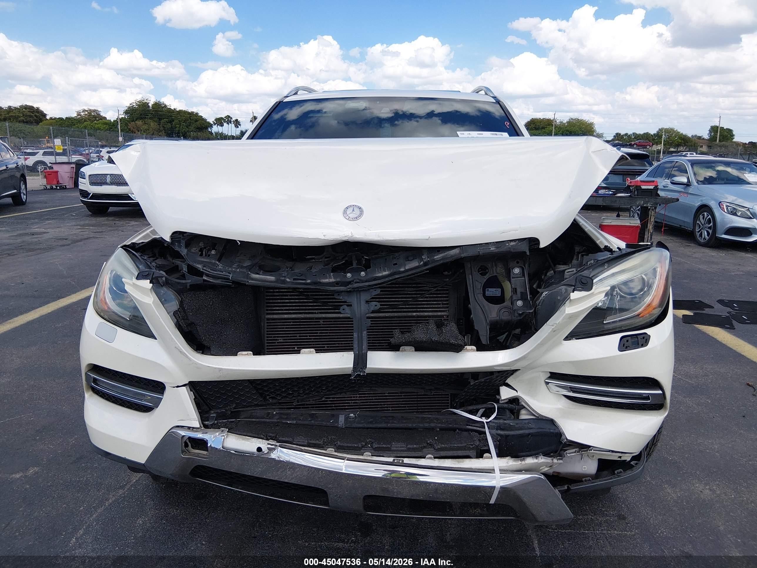 2013 Mercedes-benz Ml 350   White vin: 4JGDA5JB7DA247071