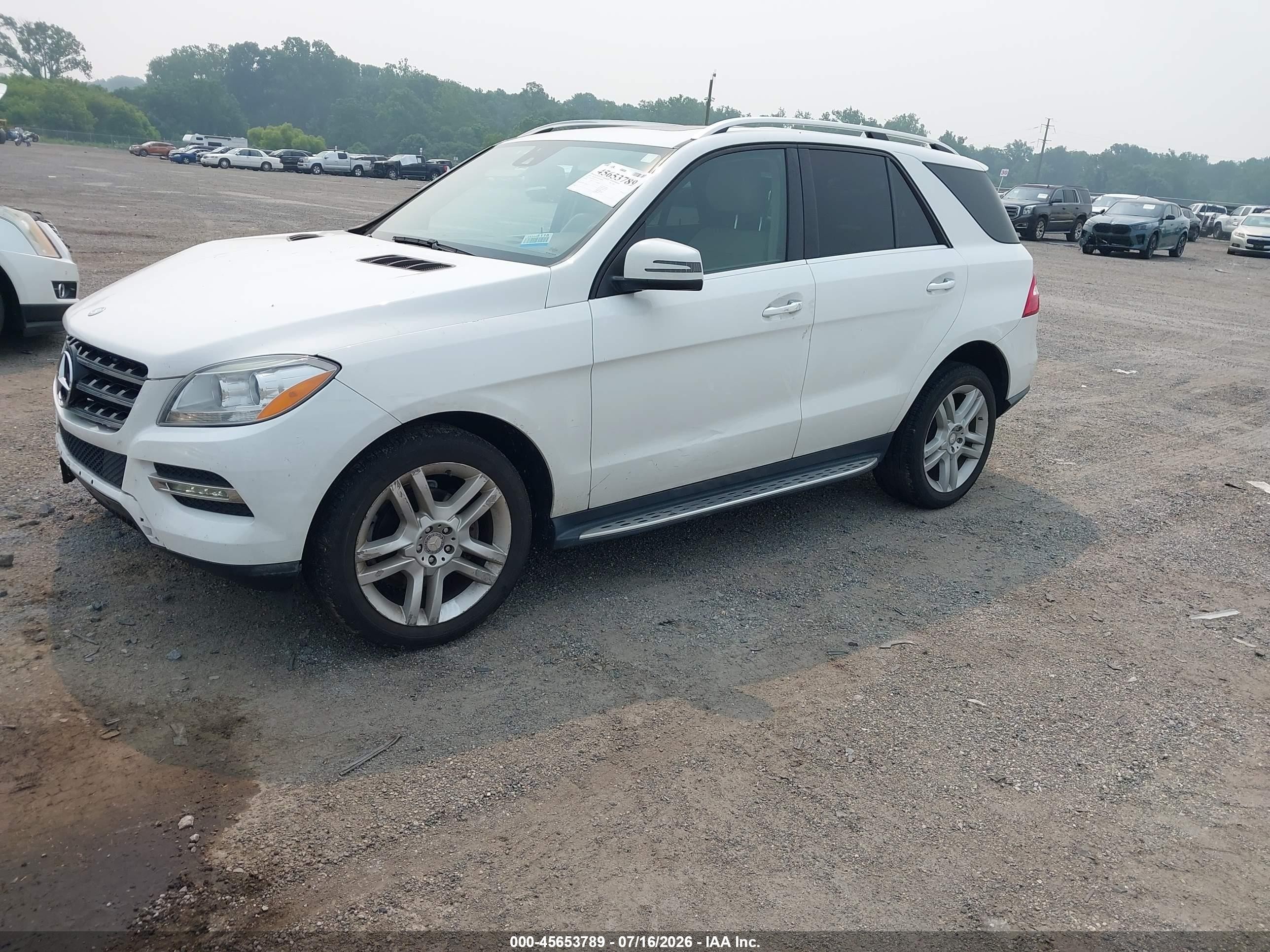 2014 Mercedes-benz Ml 350   White vin: 4JGDA5JB7EA337175
