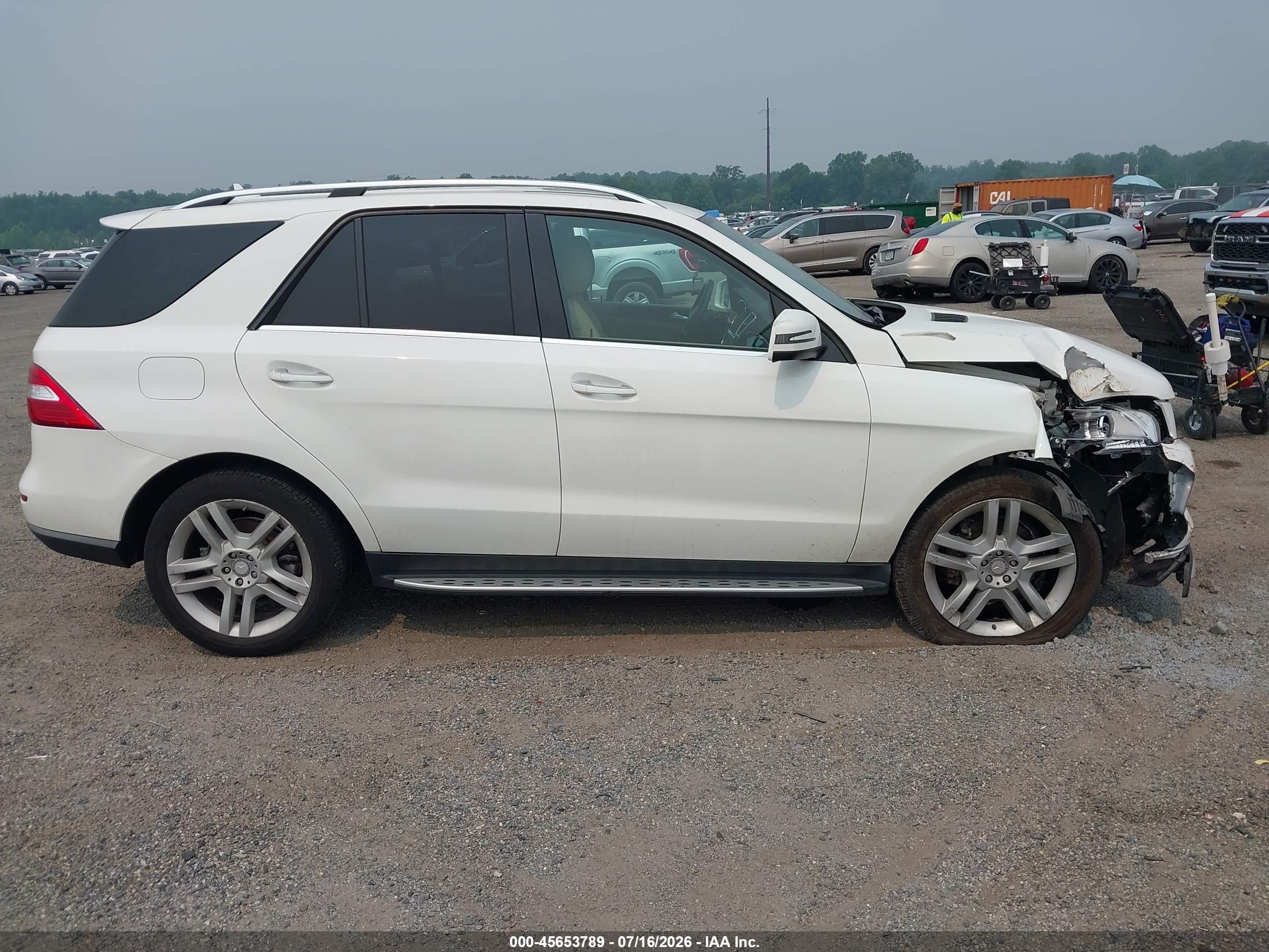 2014 Mercedes-benz Ml 350   White vin: 4JGDA5JB7EA337175