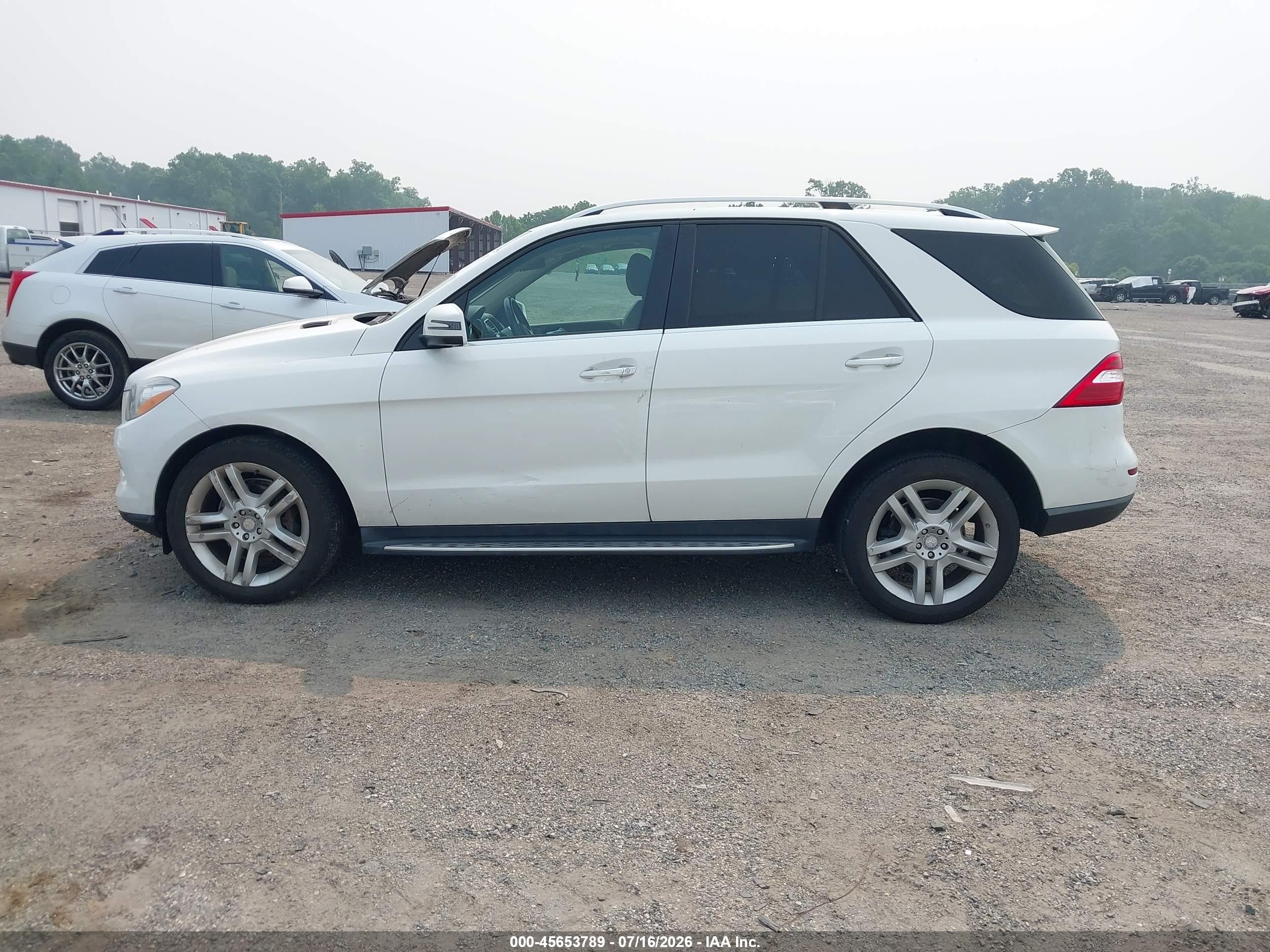 2014 Mercedes-benz Ml 350   White vin: 4JGDA5JB7EA337175