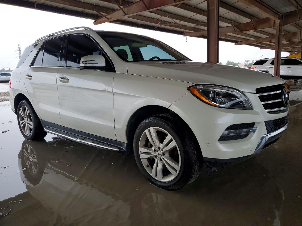 2015 Mercedes-benz Ml 350 Белый vin: 4JGDA5JB7FA513532