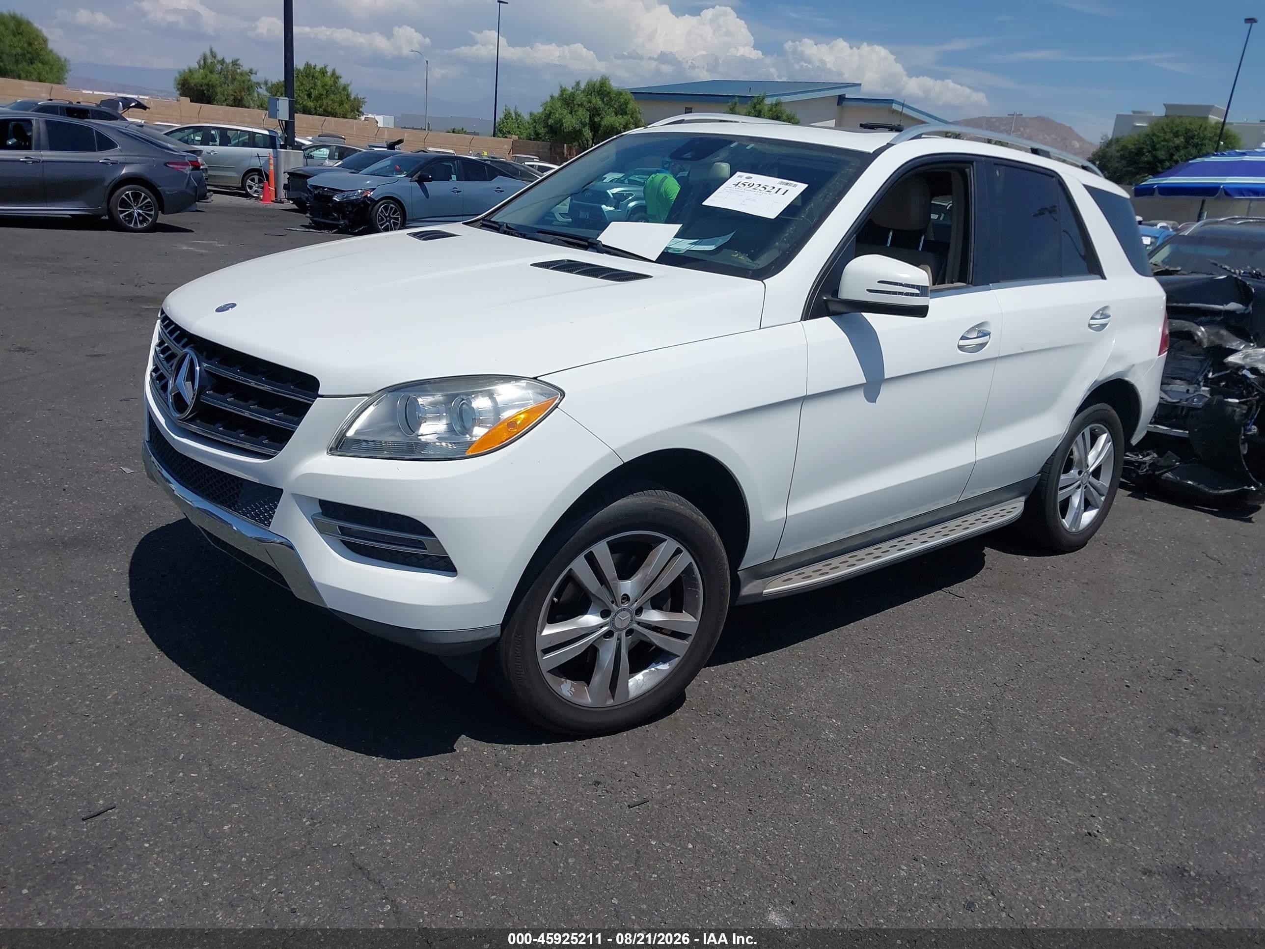 2015 Mercedes-benz Ml 350 Белый vin: 4JGDA5JB7FA544022