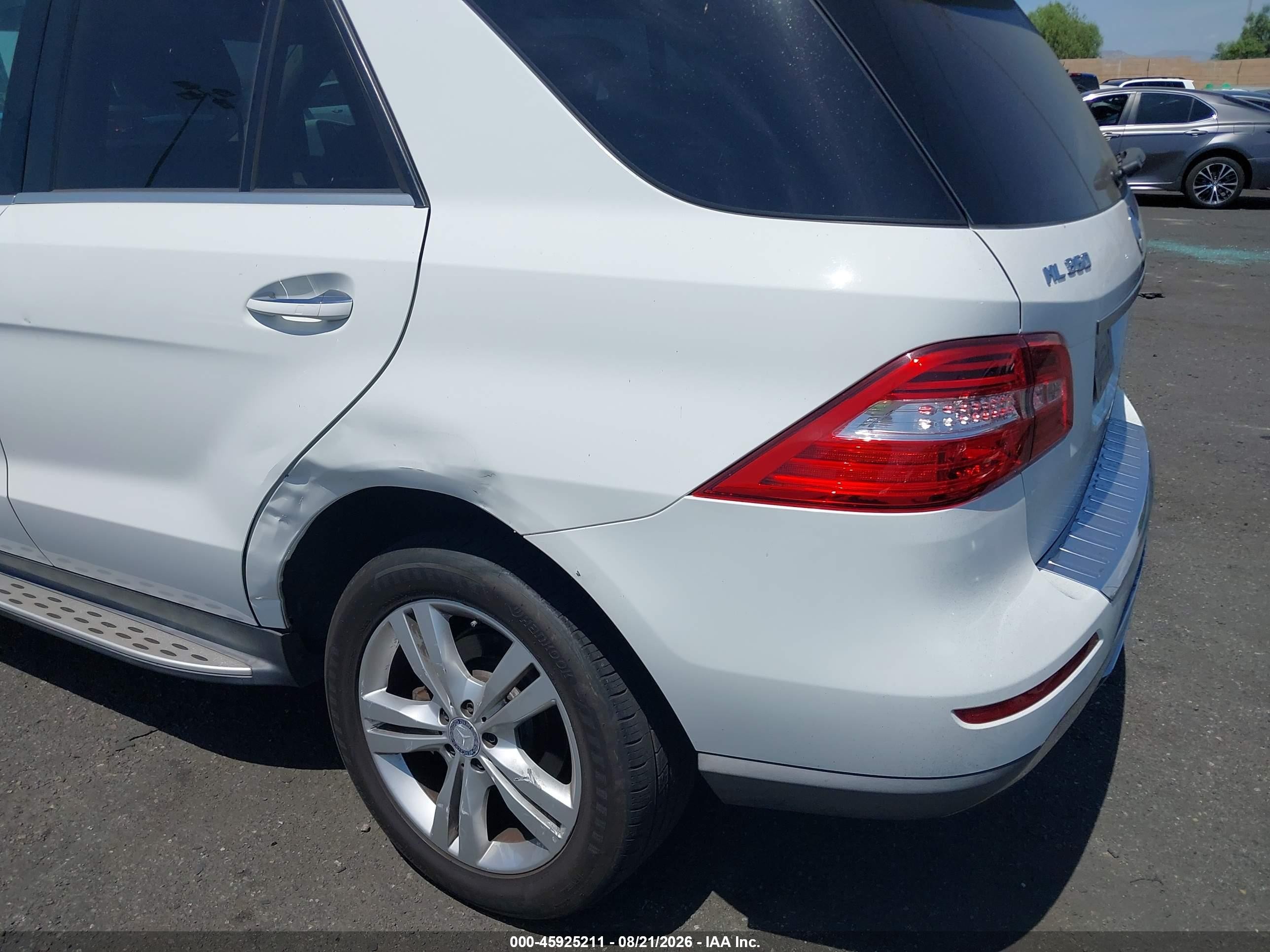 2015 Mercedes-benz Ml 350 Белый vin: 4JGDA5JB7FA544022