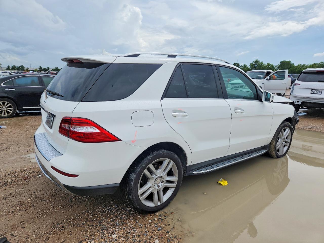 2015 Mercedes-benz Ml 350 White vin: 4JGDA5JB7FA552816