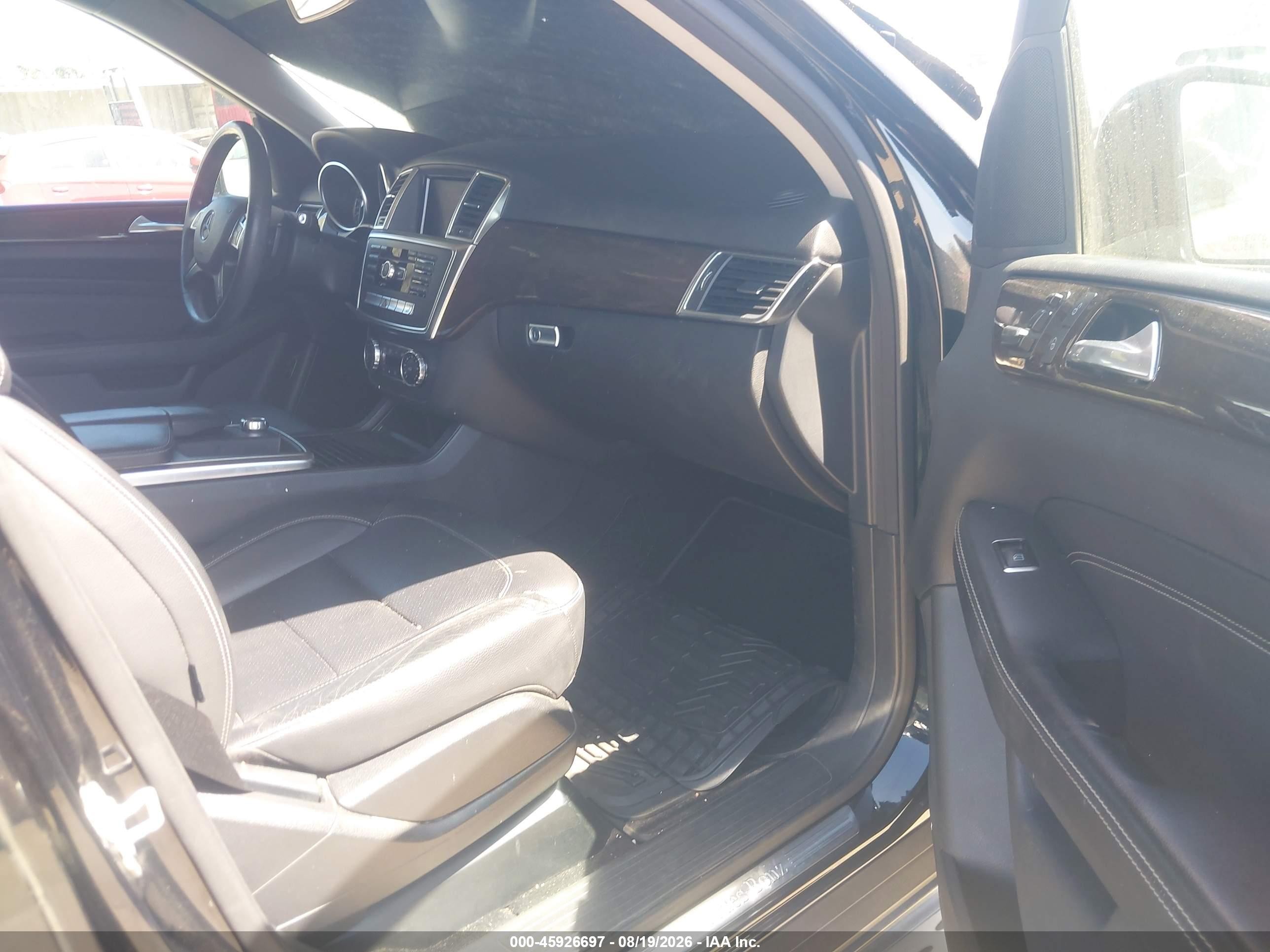 2015 Mercedes-benz Ml 350   Черный vin: 4JGDA5JB7FA556316