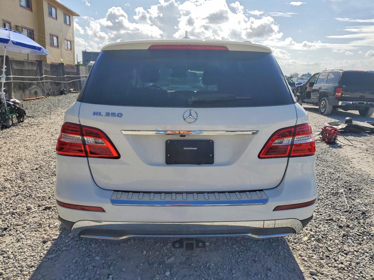 2015 Mercedes-benz Ml 350 White vin: 4JGDA5JB7FA602338