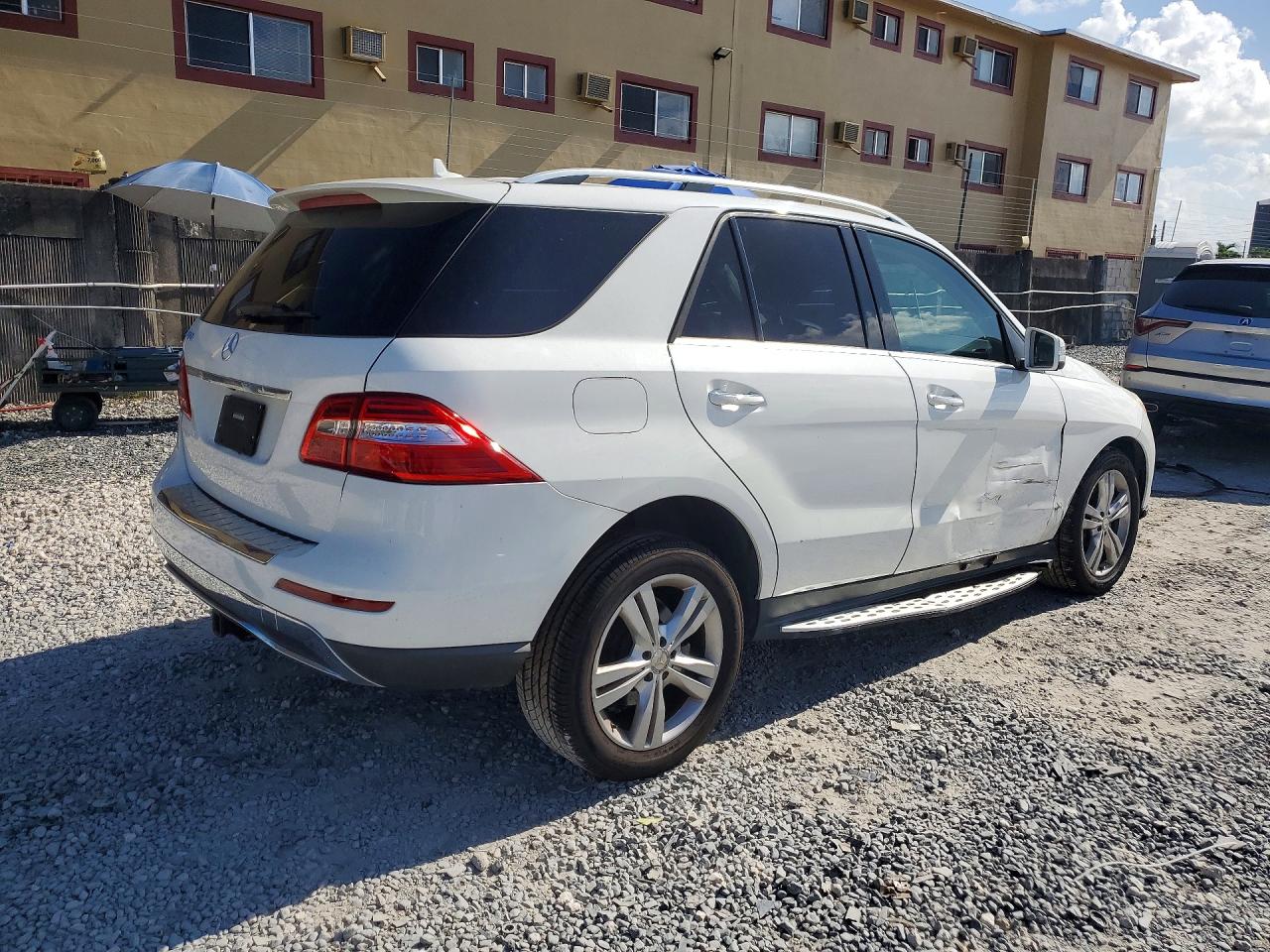 2015 Mercedes-benz Ml 350 White vin: 4JGDA5JB7FA602338