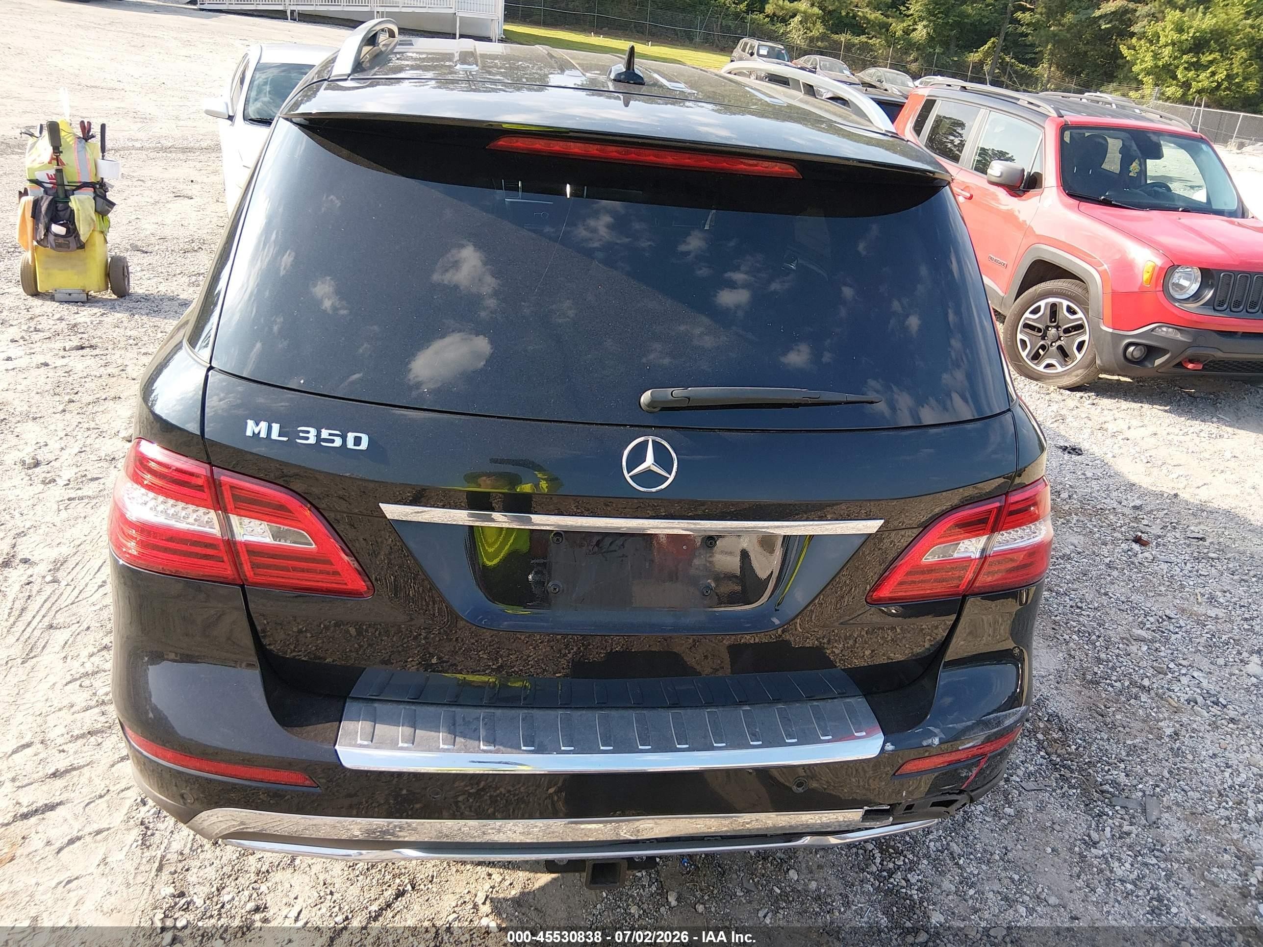 2015 Mercedes-benz Ml 350   Black vin: 4JGDA5JB7FA616174